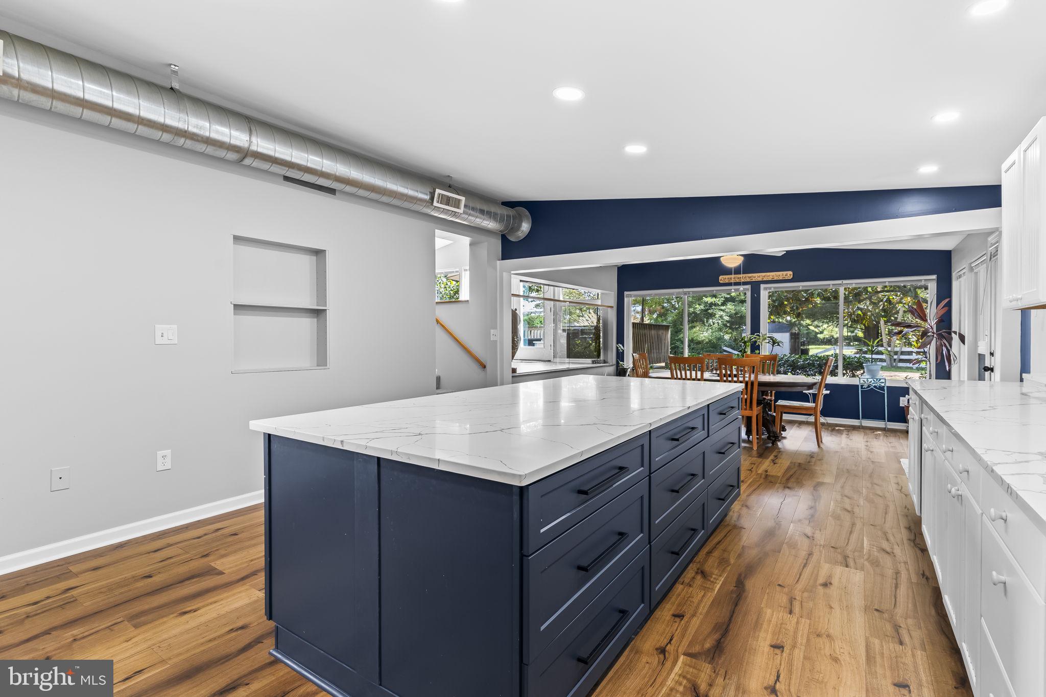 COVE POINT - Residential