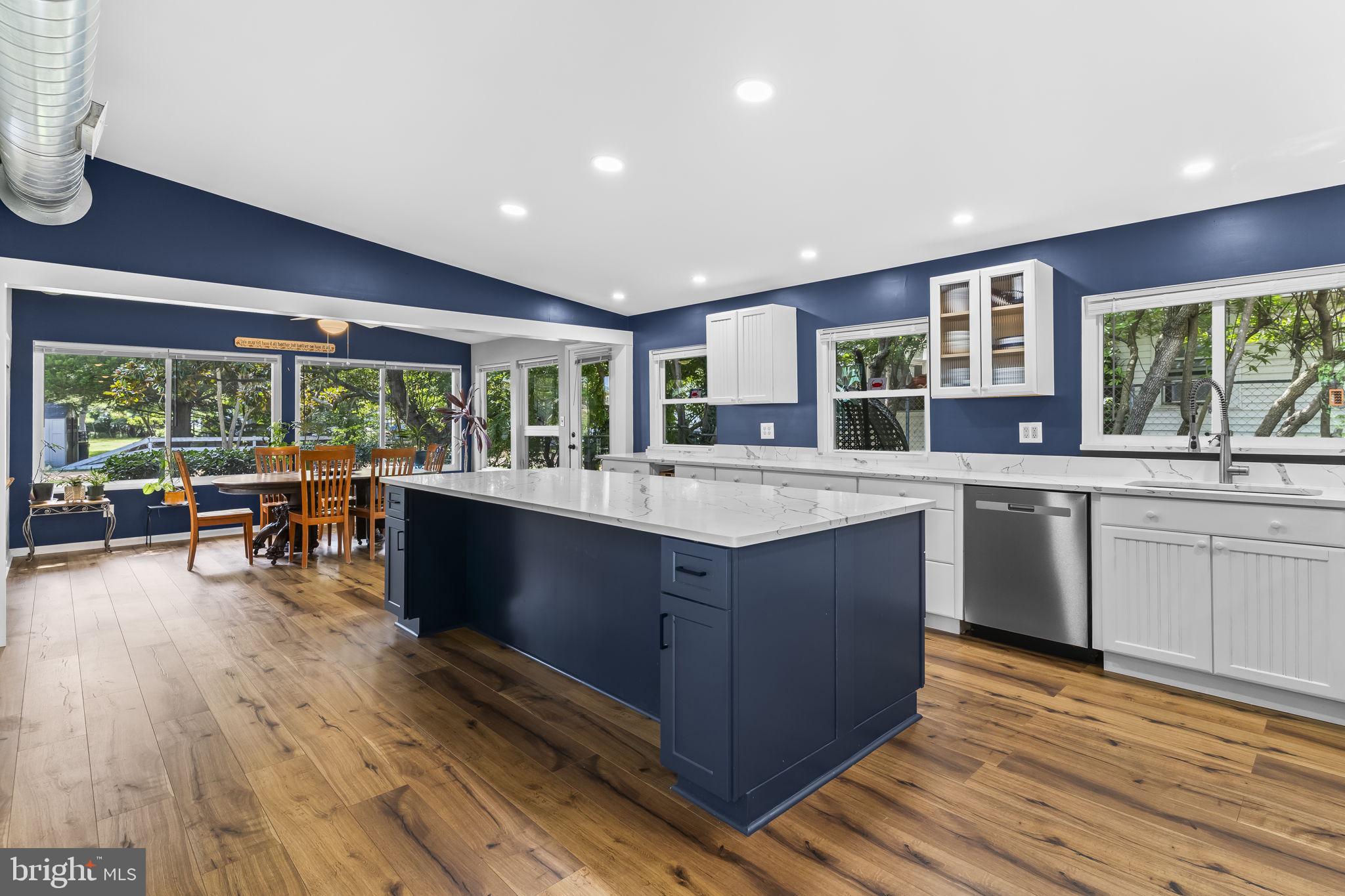 COVE POINT - Residential