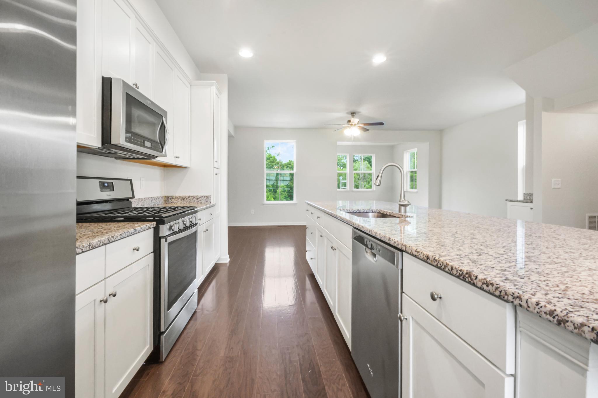 SUMMERFIELD - Residential