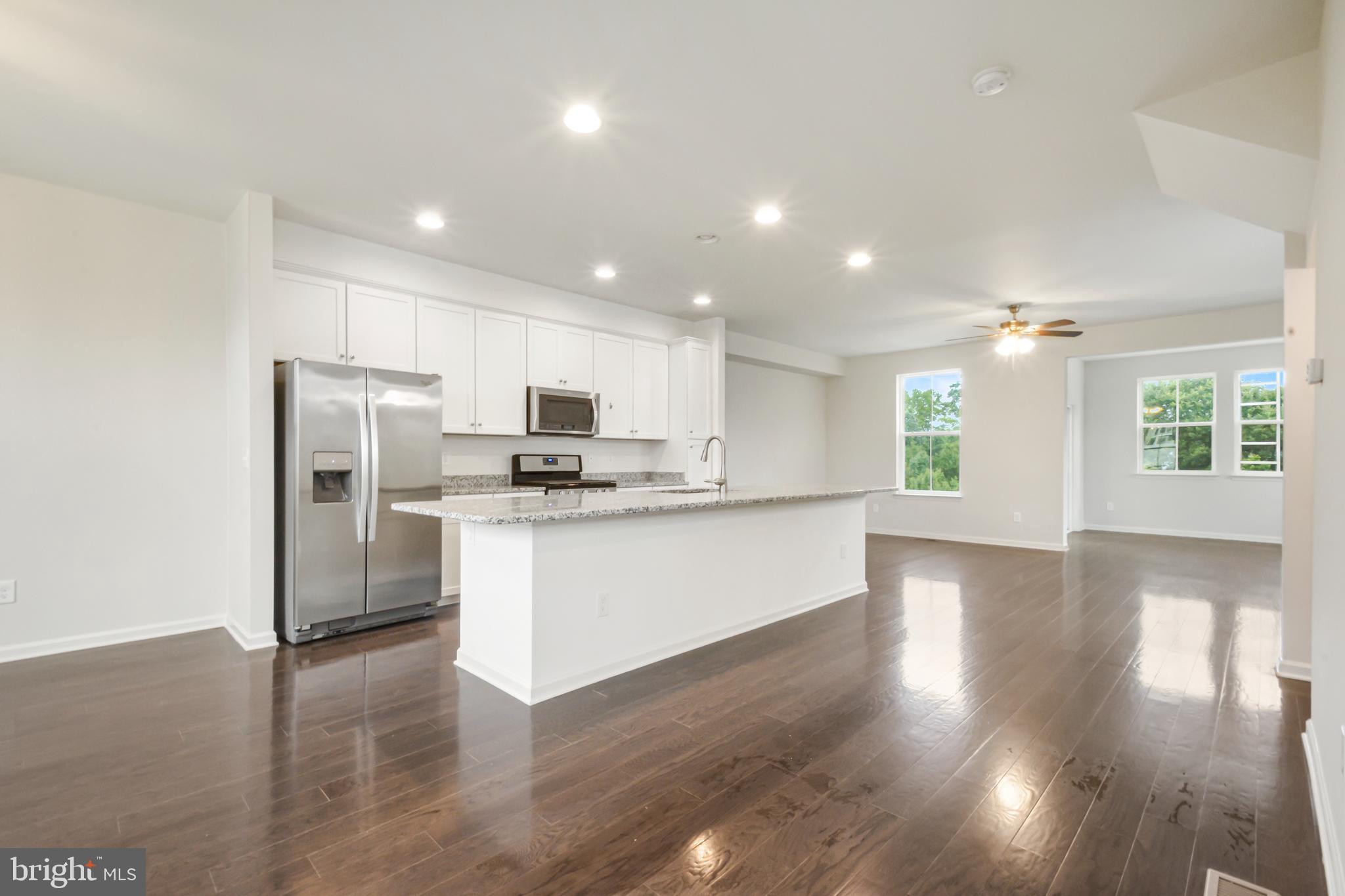 SUMMERFIELD - Residential