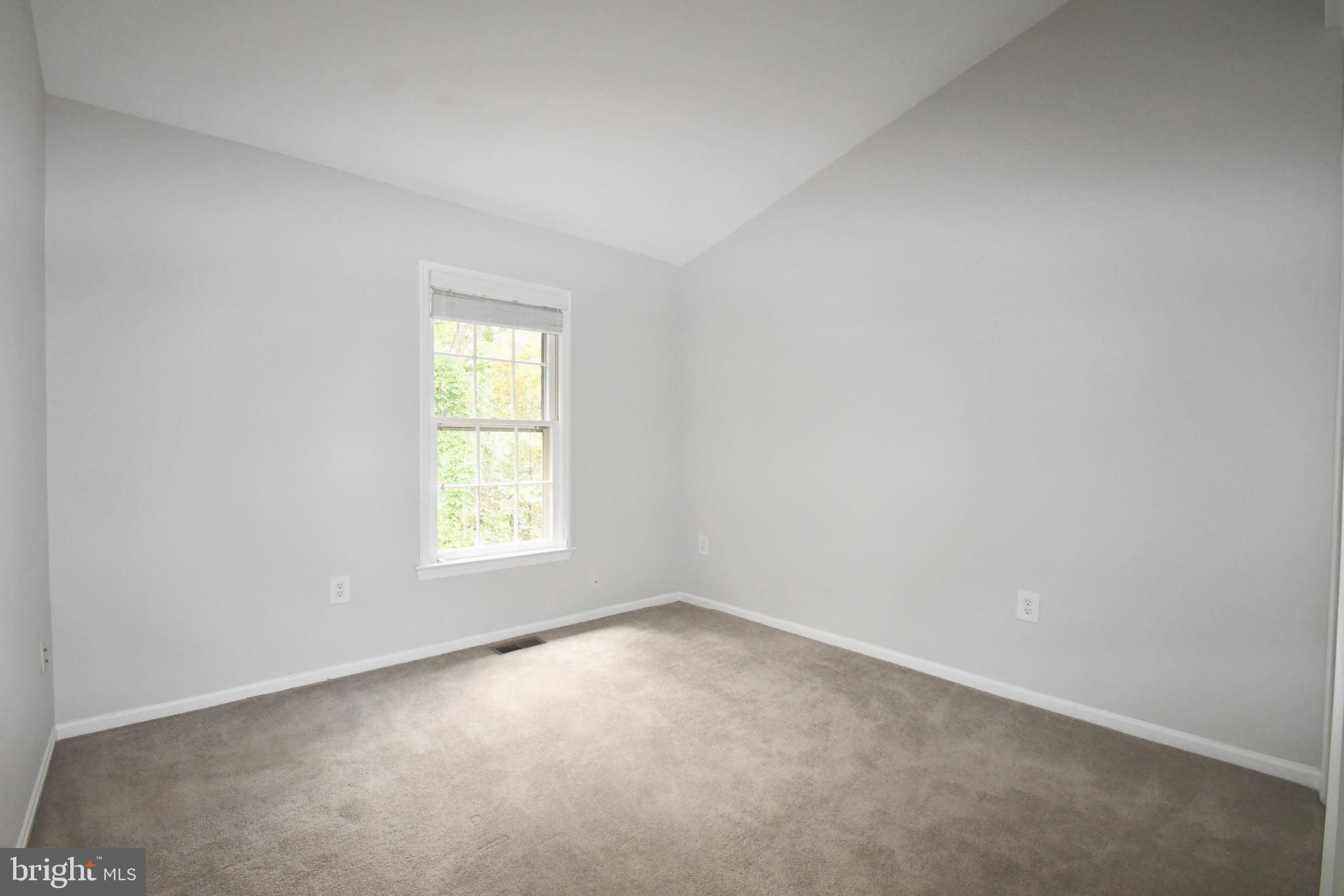 WILLOW CREEK - Residential Lease