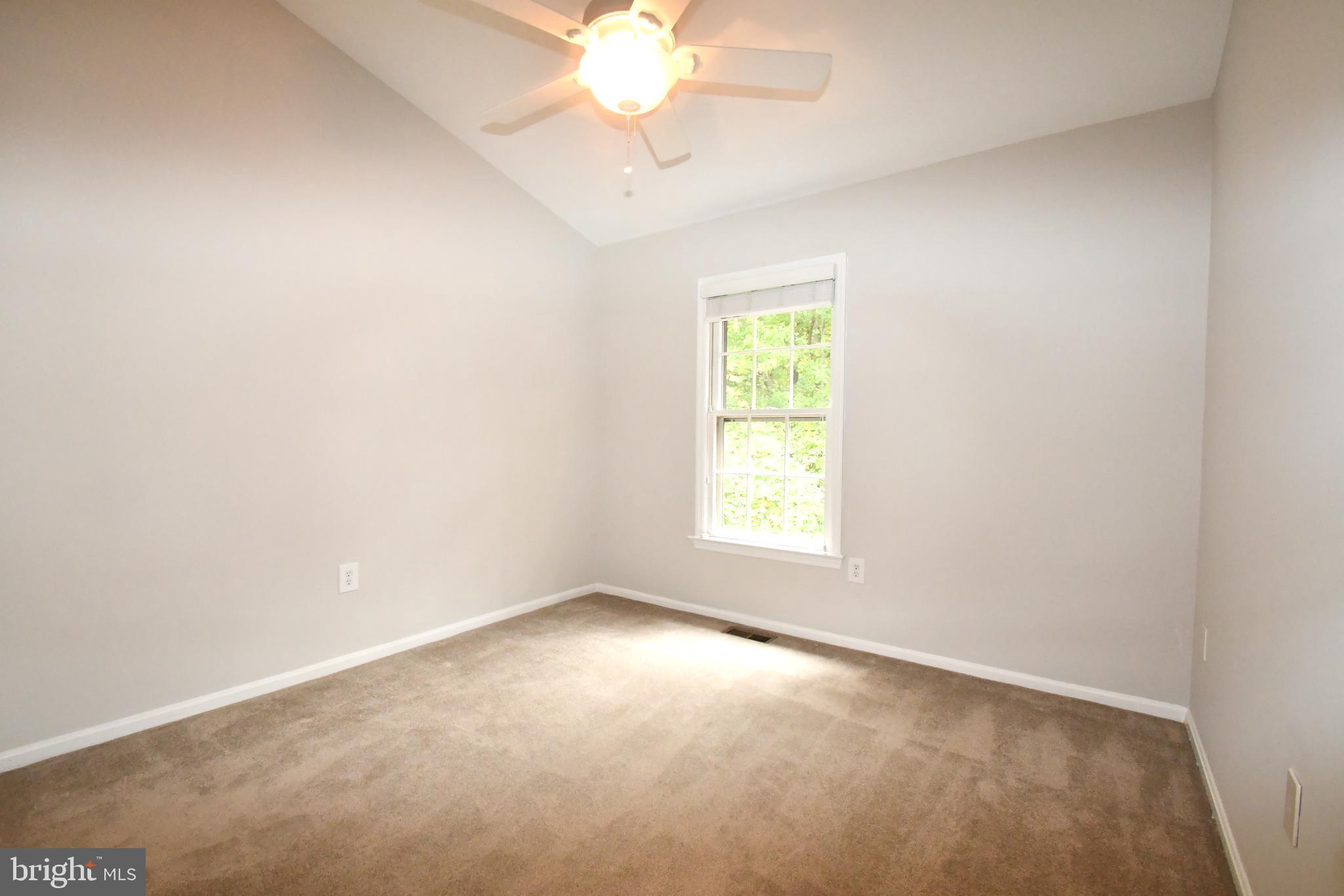 WILLOW CREEK - Residential Lease