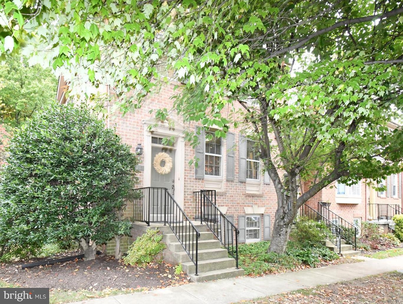 WILLOW CREEK - Residential Lease