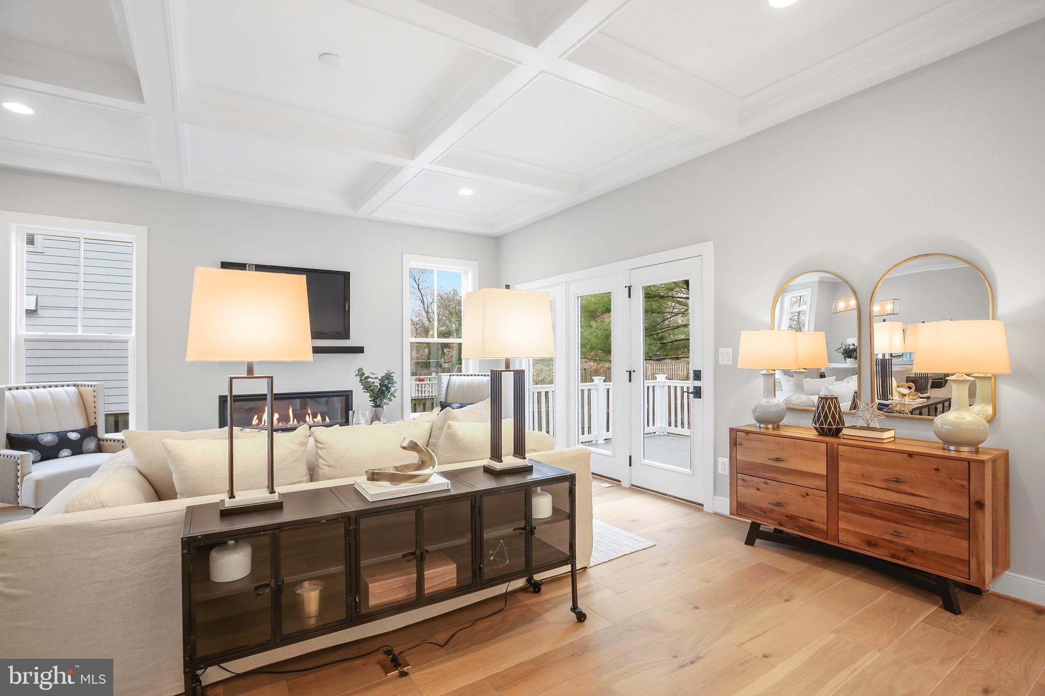 WEST VIENNA WOODS - Residential