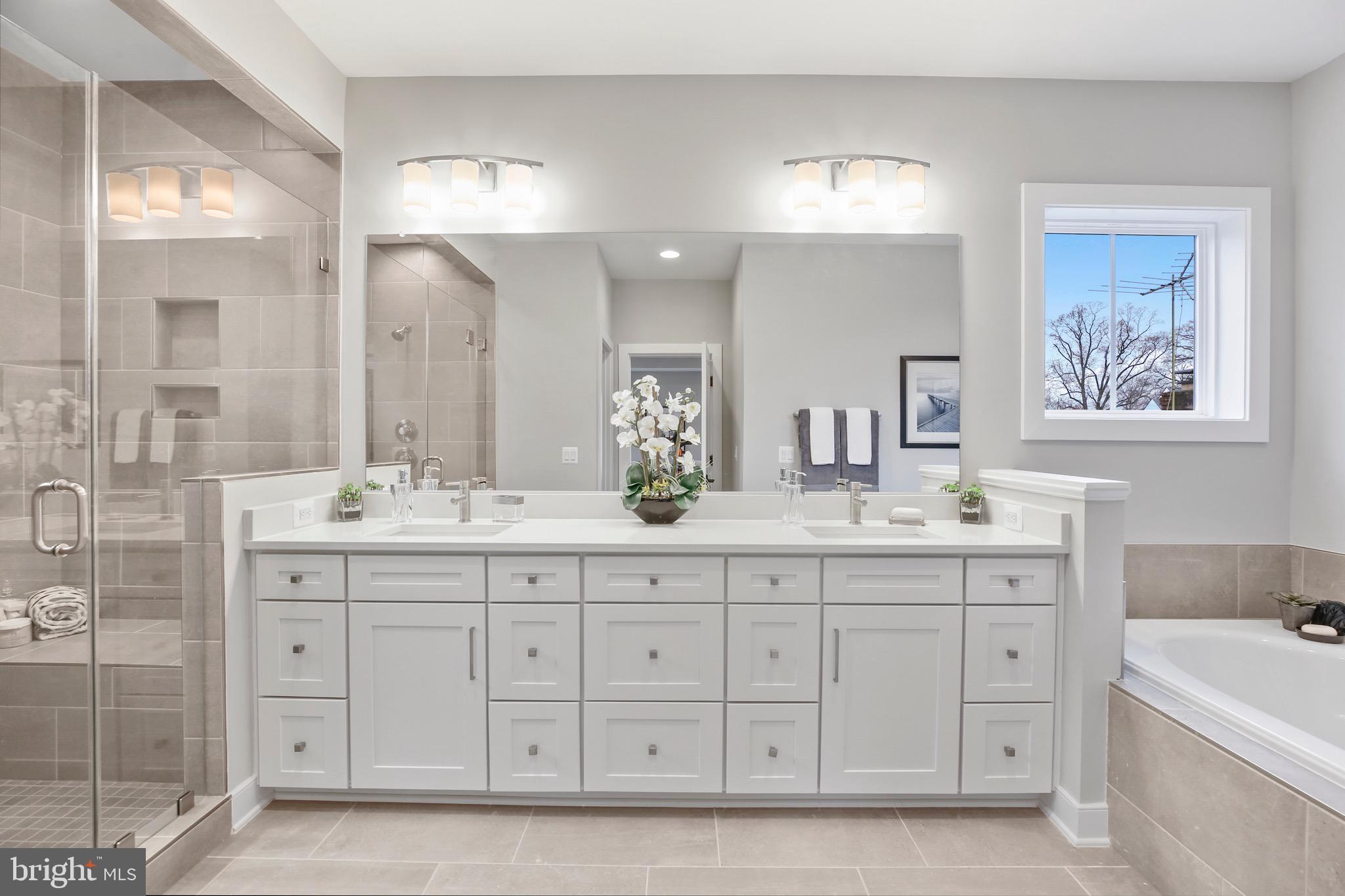 WEST VIENNA WOODS - Residential