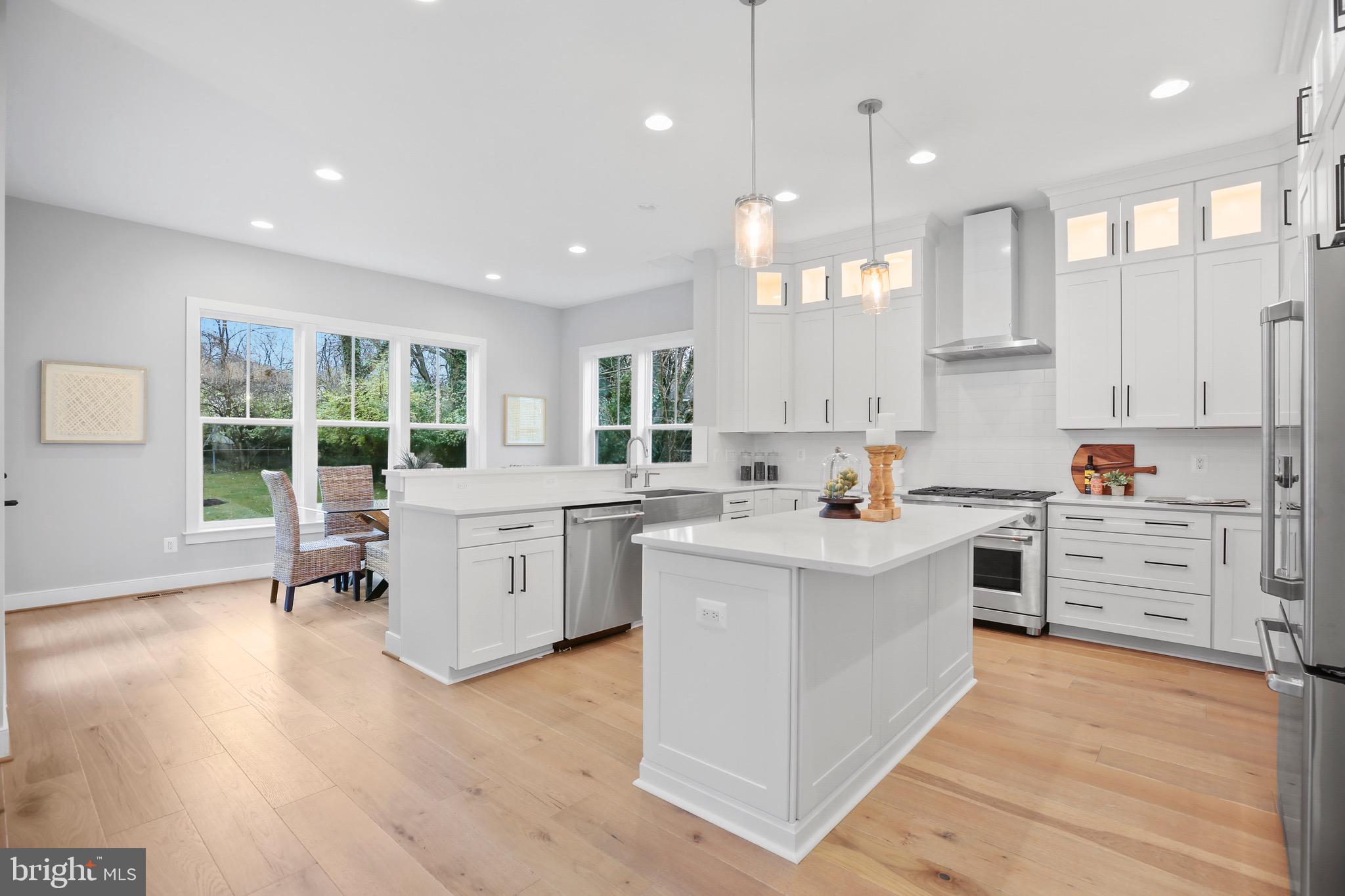 WEST VIENNA WOODS - Residential