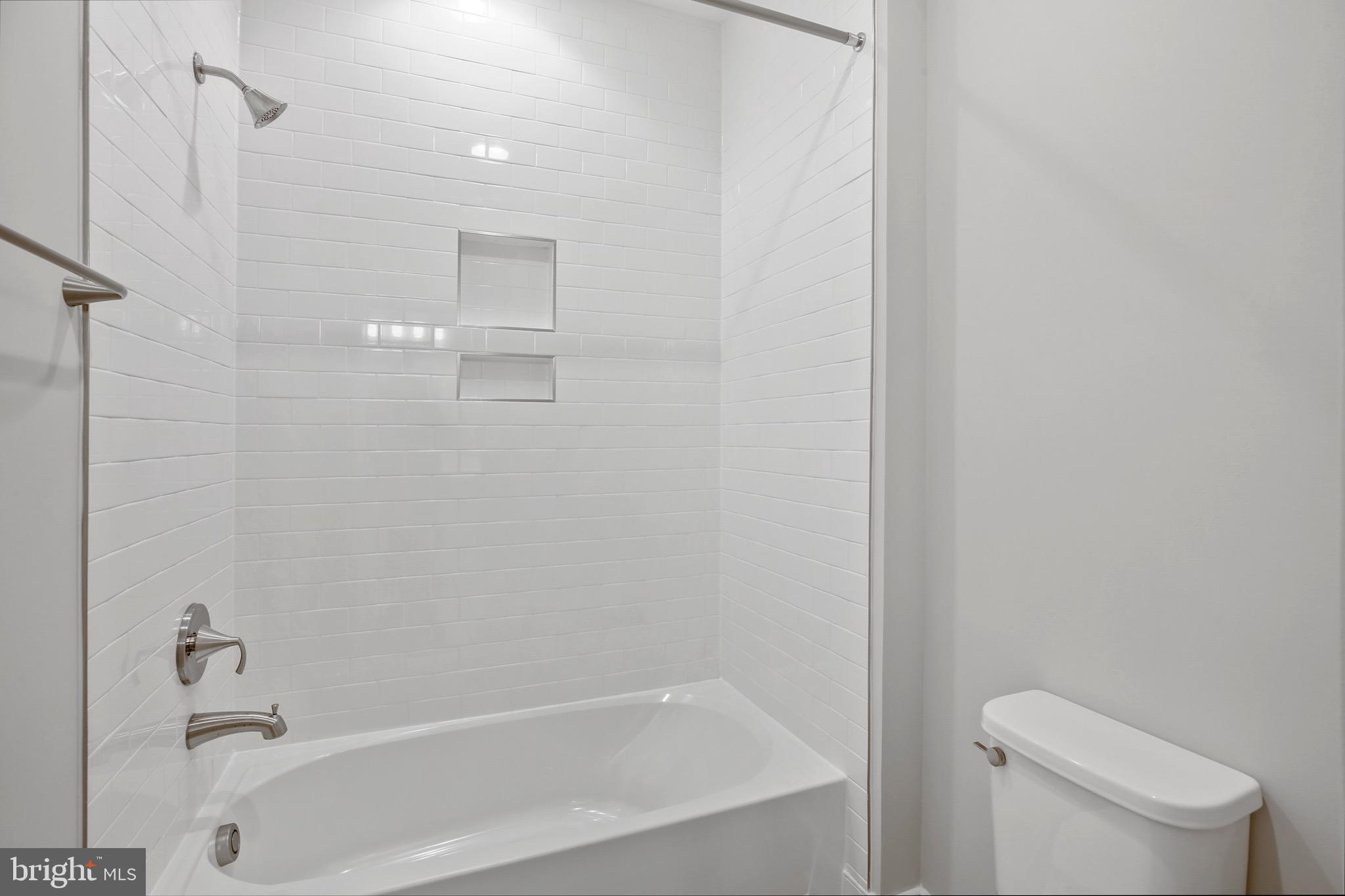 WEST VIENNA WOODS - Residential