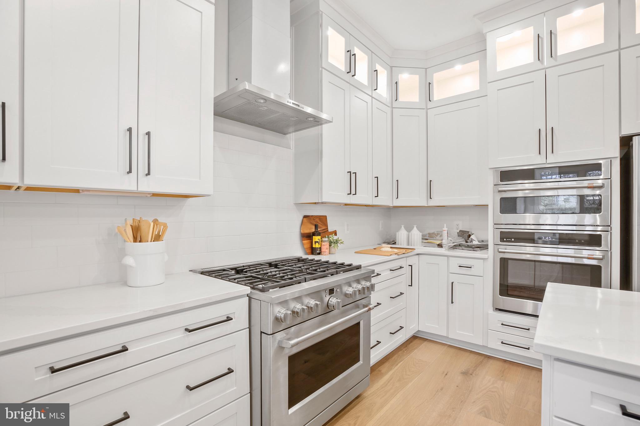 WEST VIENNA WOODS - Residential