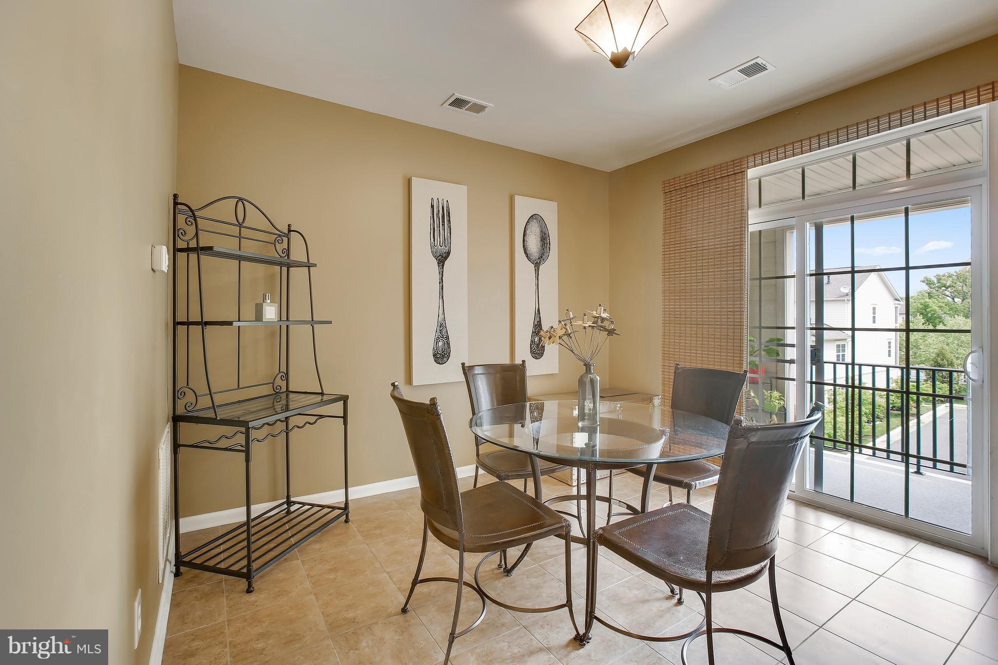 TOWNES CONDOMINIUMS - Residential