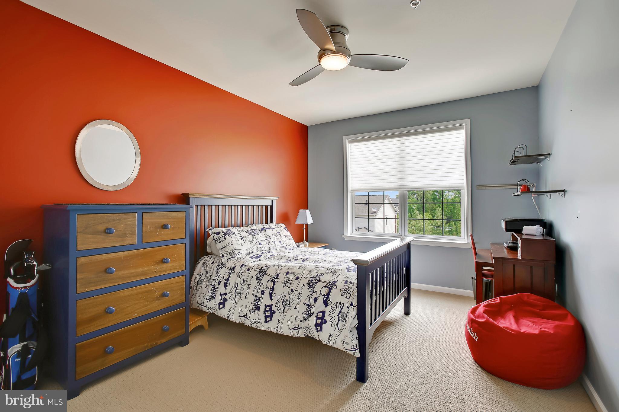 TOWNES CONDOMINIUMS - Residential