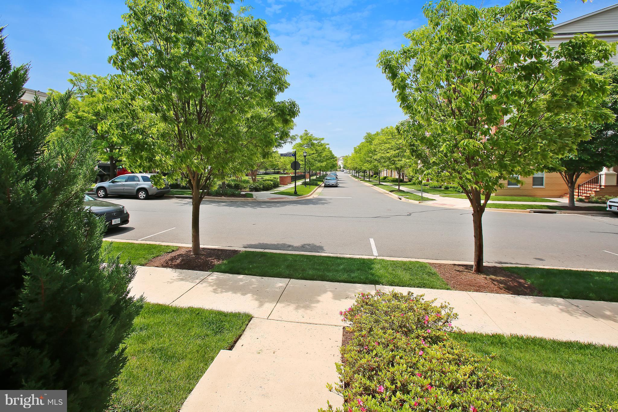 TOWNES CONDOMINIUMS - Residential