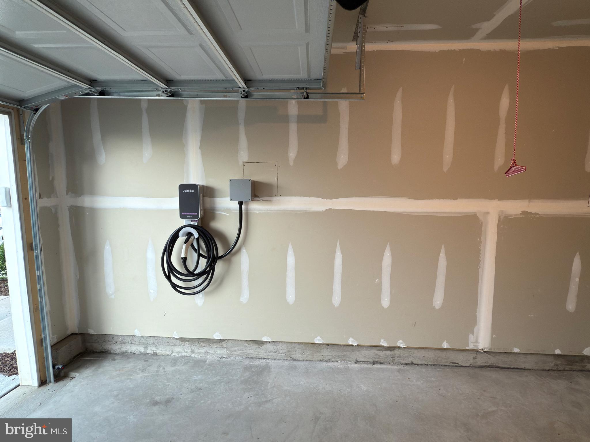 SENSENY VILLAGE - Residential