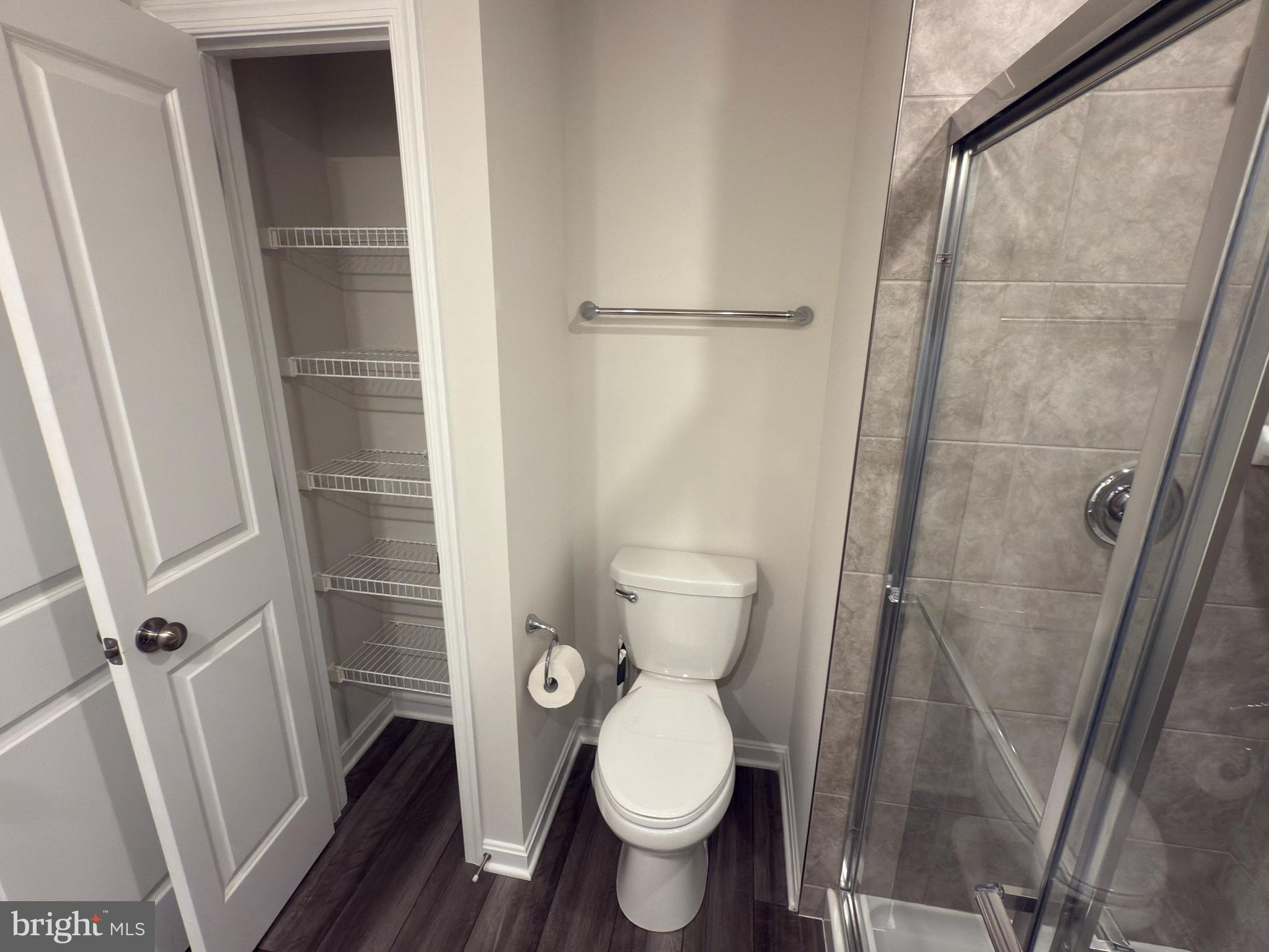 SENSENY VILLAGE - Residential