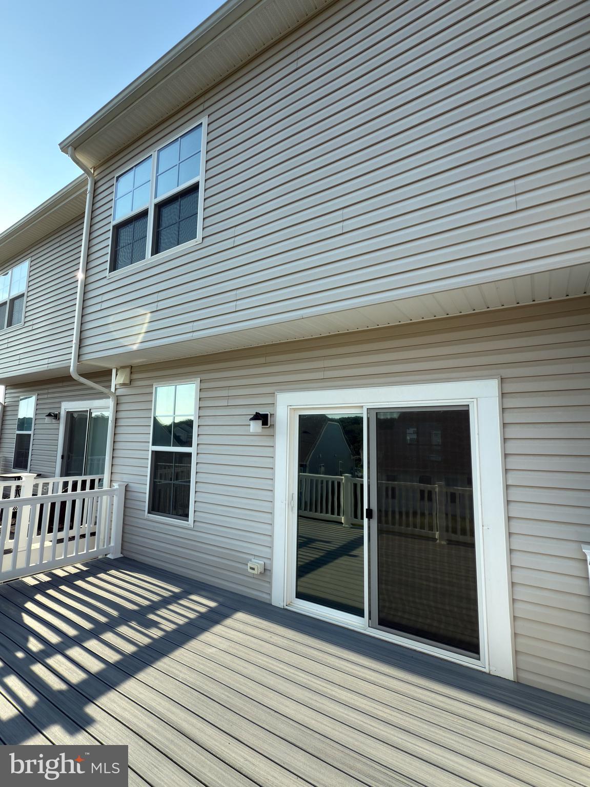 SENSENY VILLAGE - Residential