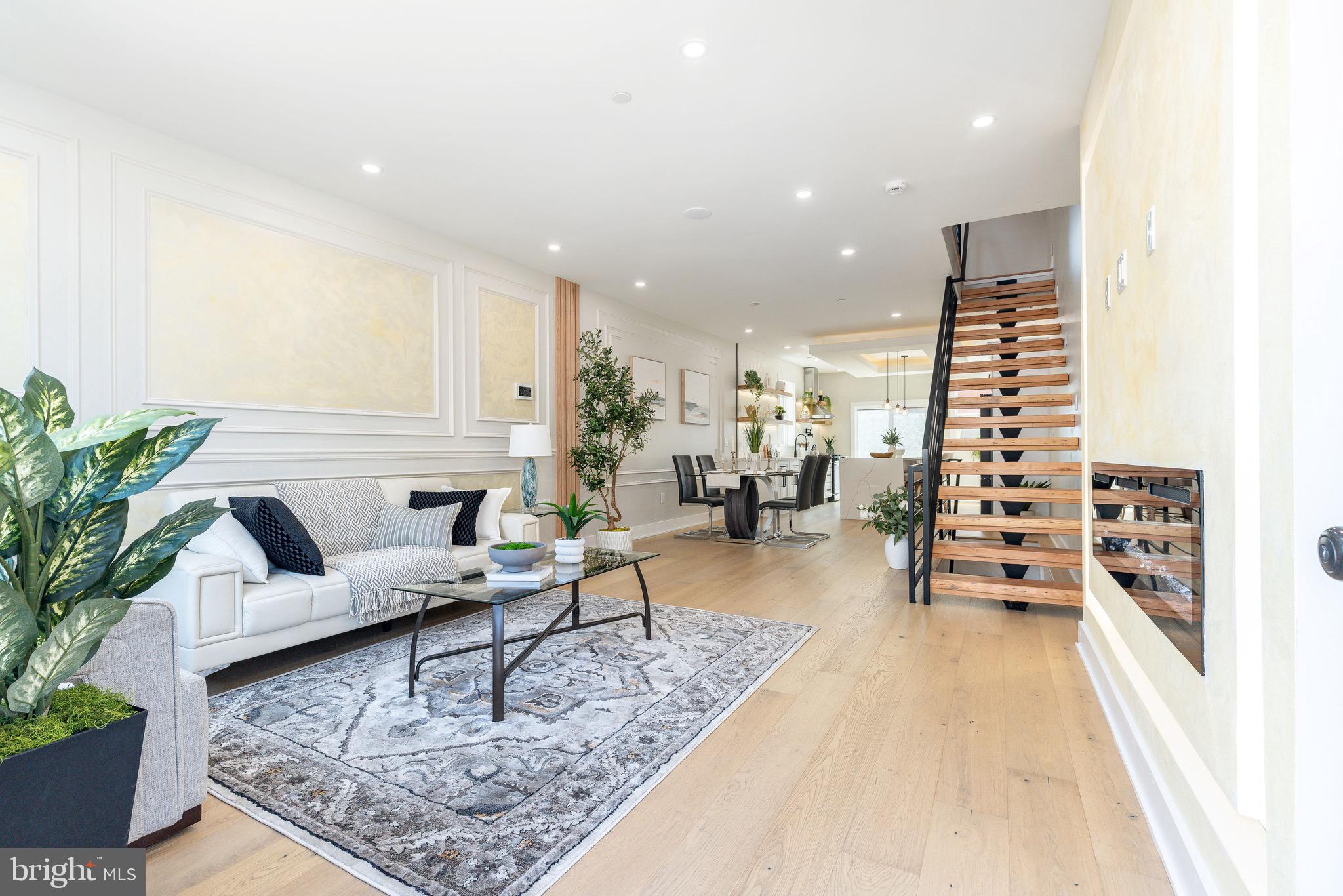 2641 MARTHA STREET
