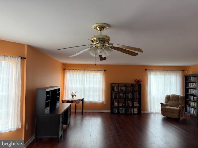 SPRING KNOLL - Residential