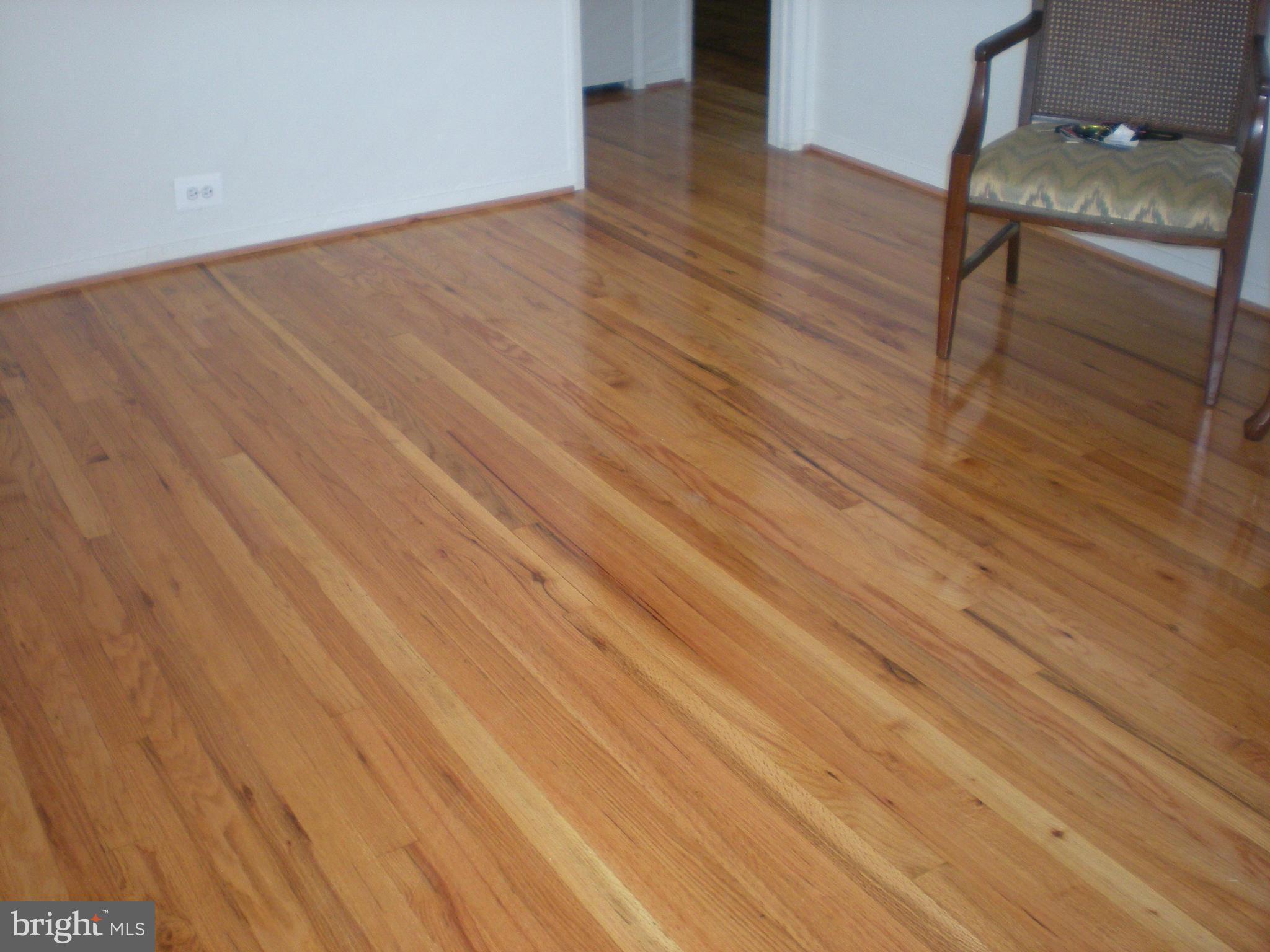 CRESTWOOD - Residential