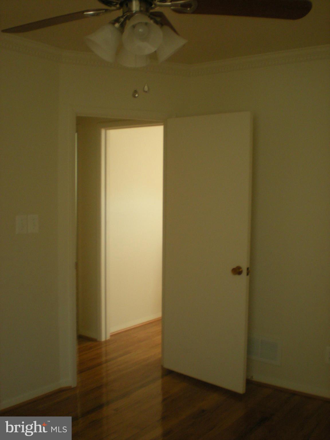 CRESTWOOD - Residential