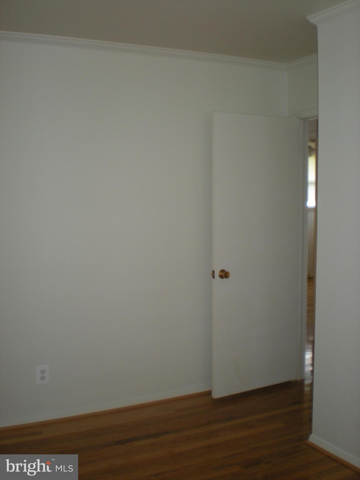 CRESTWOOD - Residential