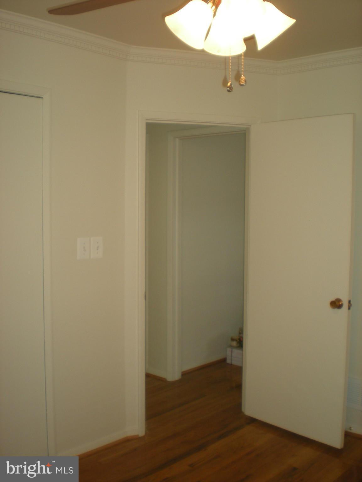 CRESTWOOD - Residential