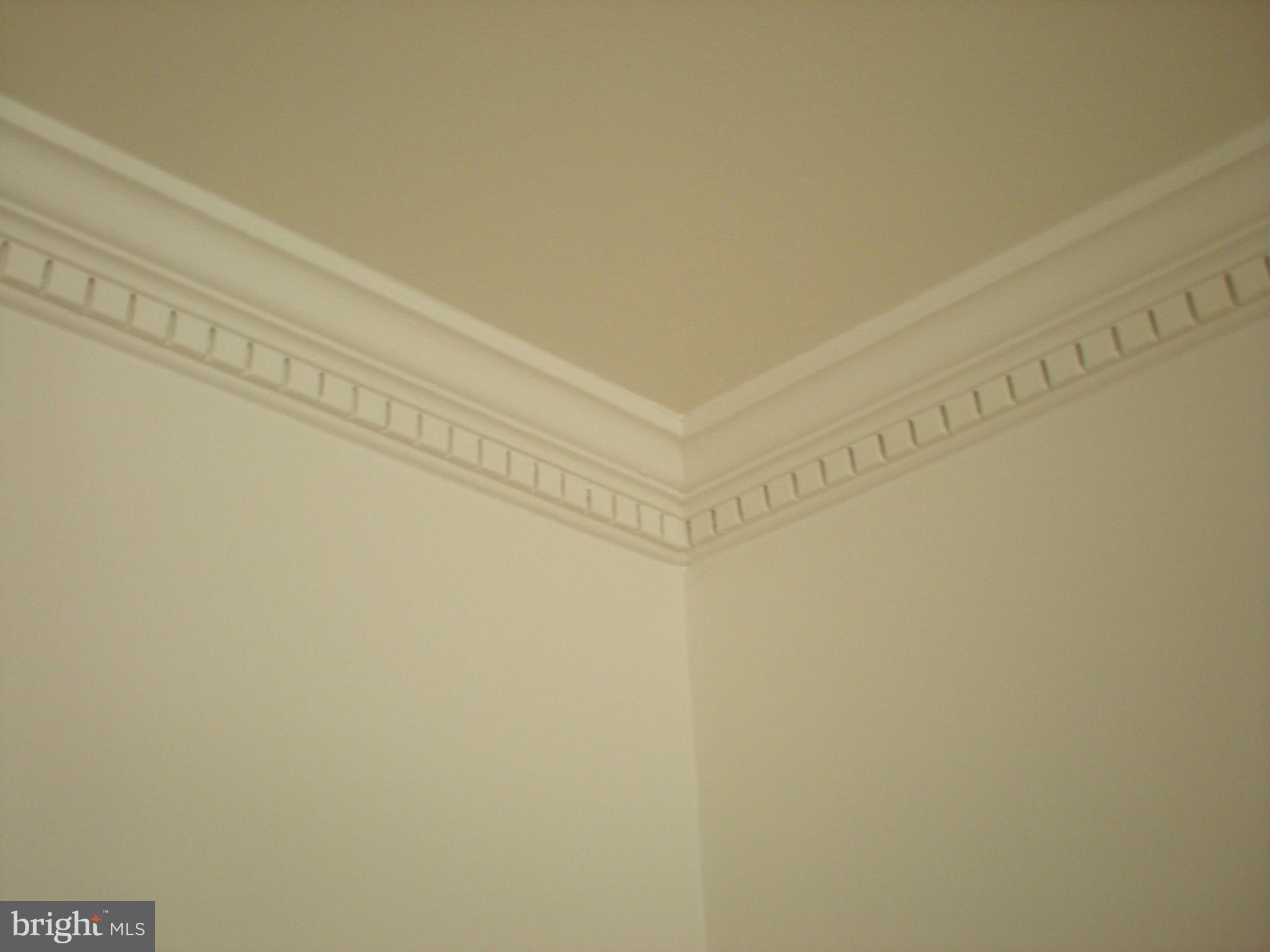 CRESTWOOD - Residential