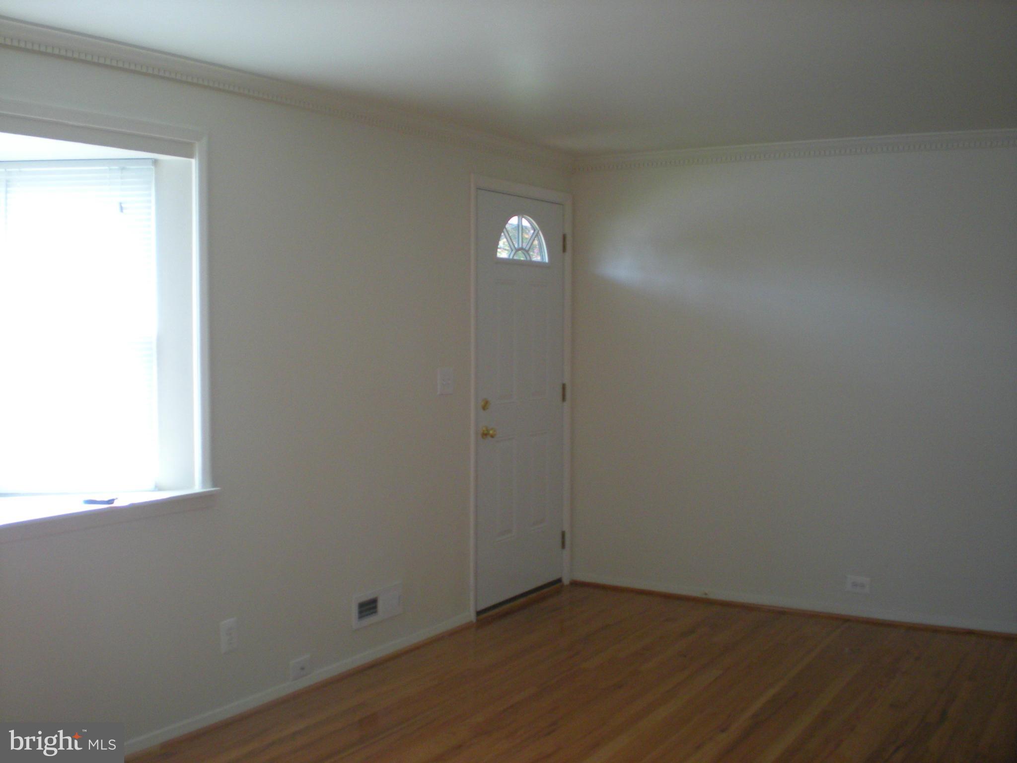 CRESTWOOD - Residential