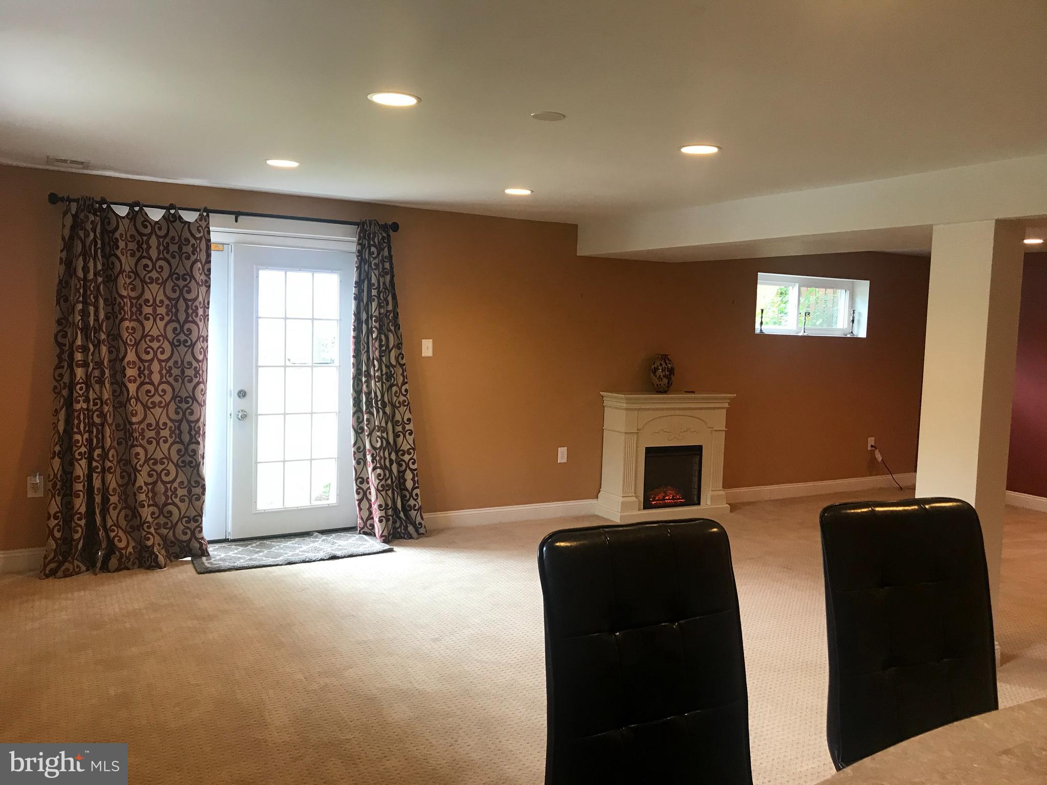 ARCOLA - Residential Lease