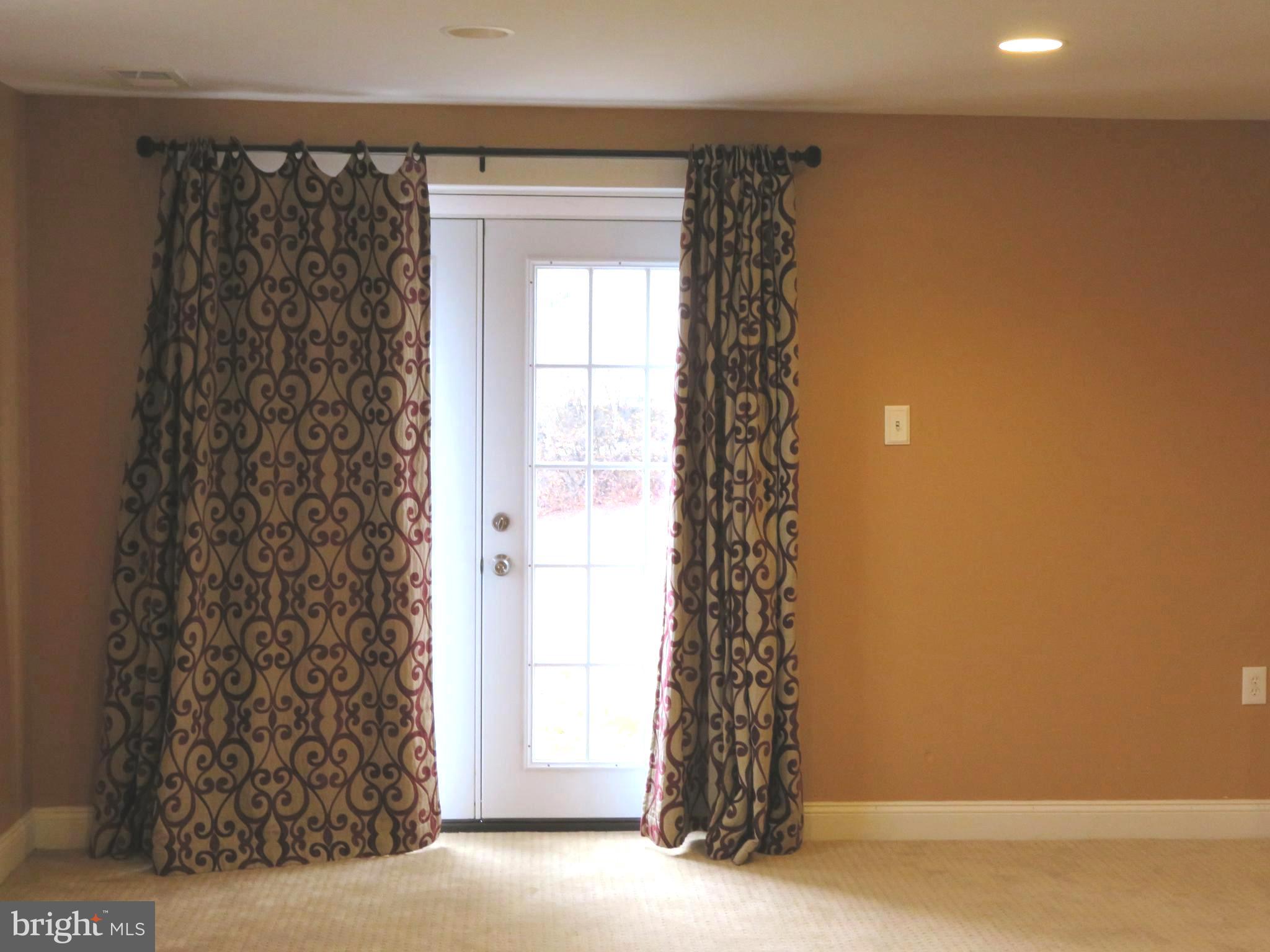 ARCOLA - Residential Lease