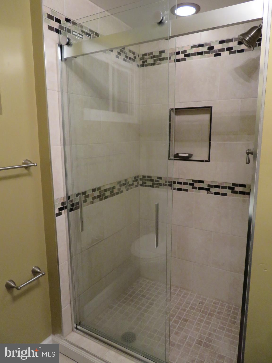 ARCOLA - Residential Lease