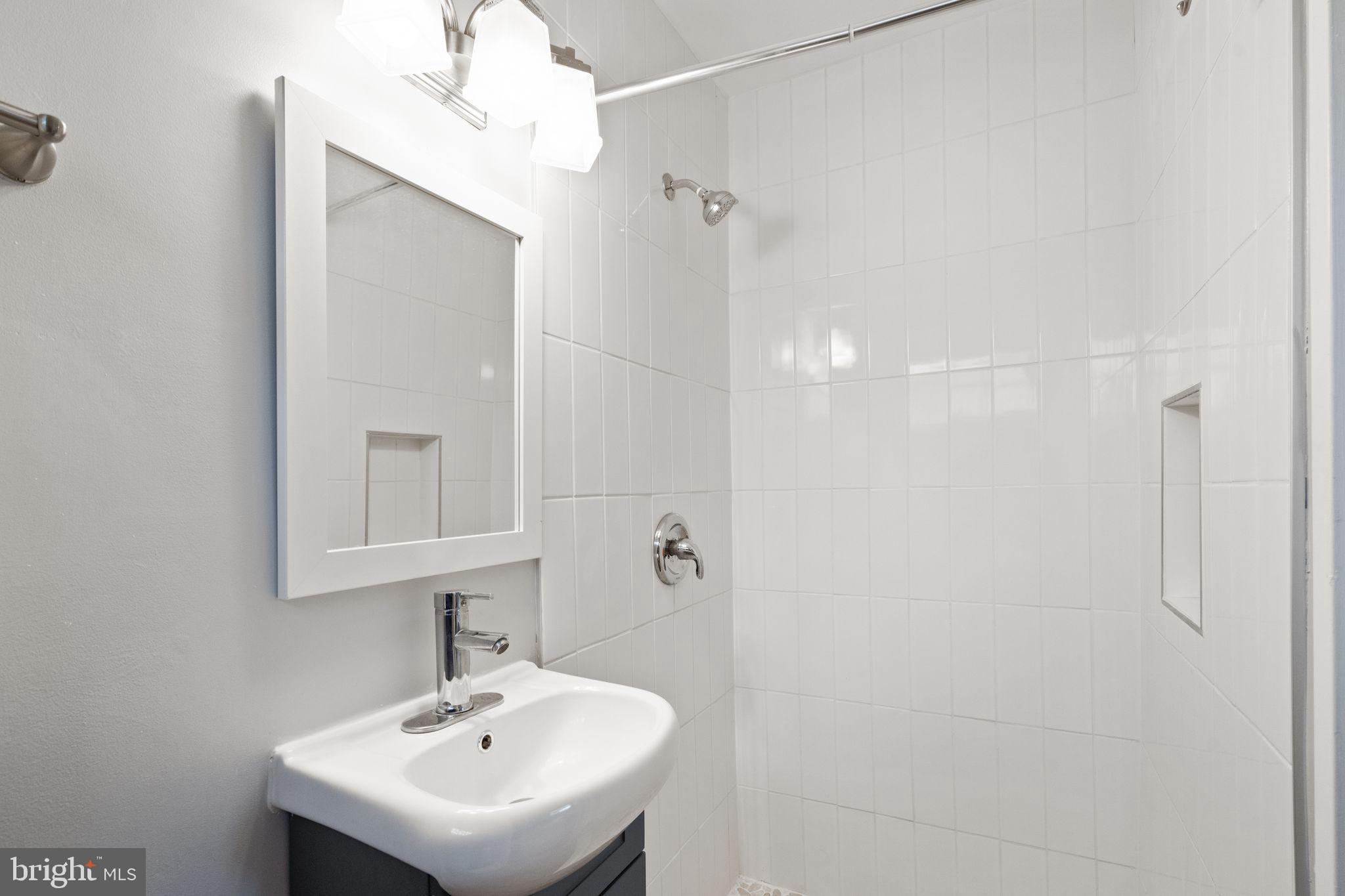 GRASS RIDGE - Residential