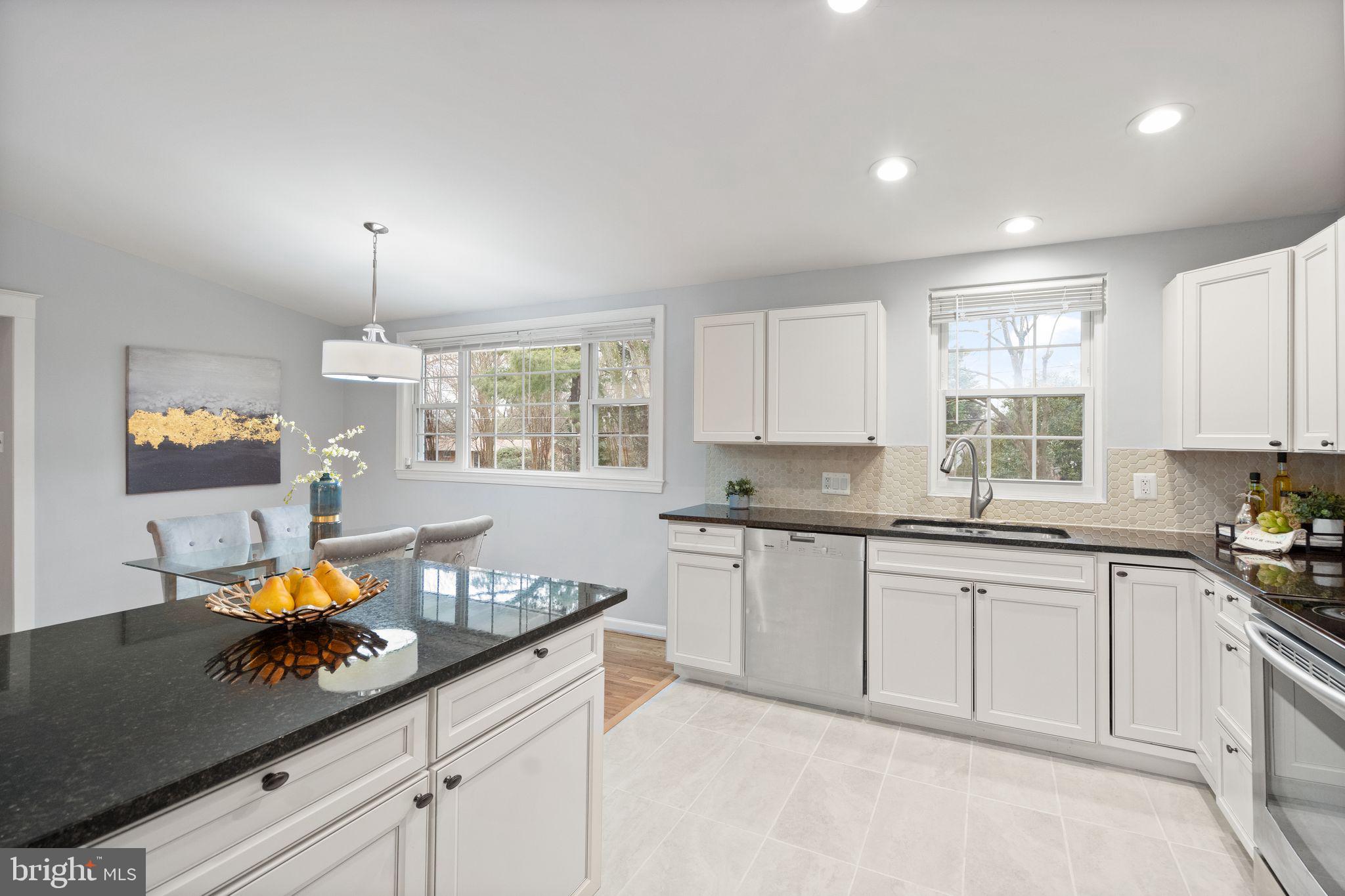 GRASS RIDGE - Residential