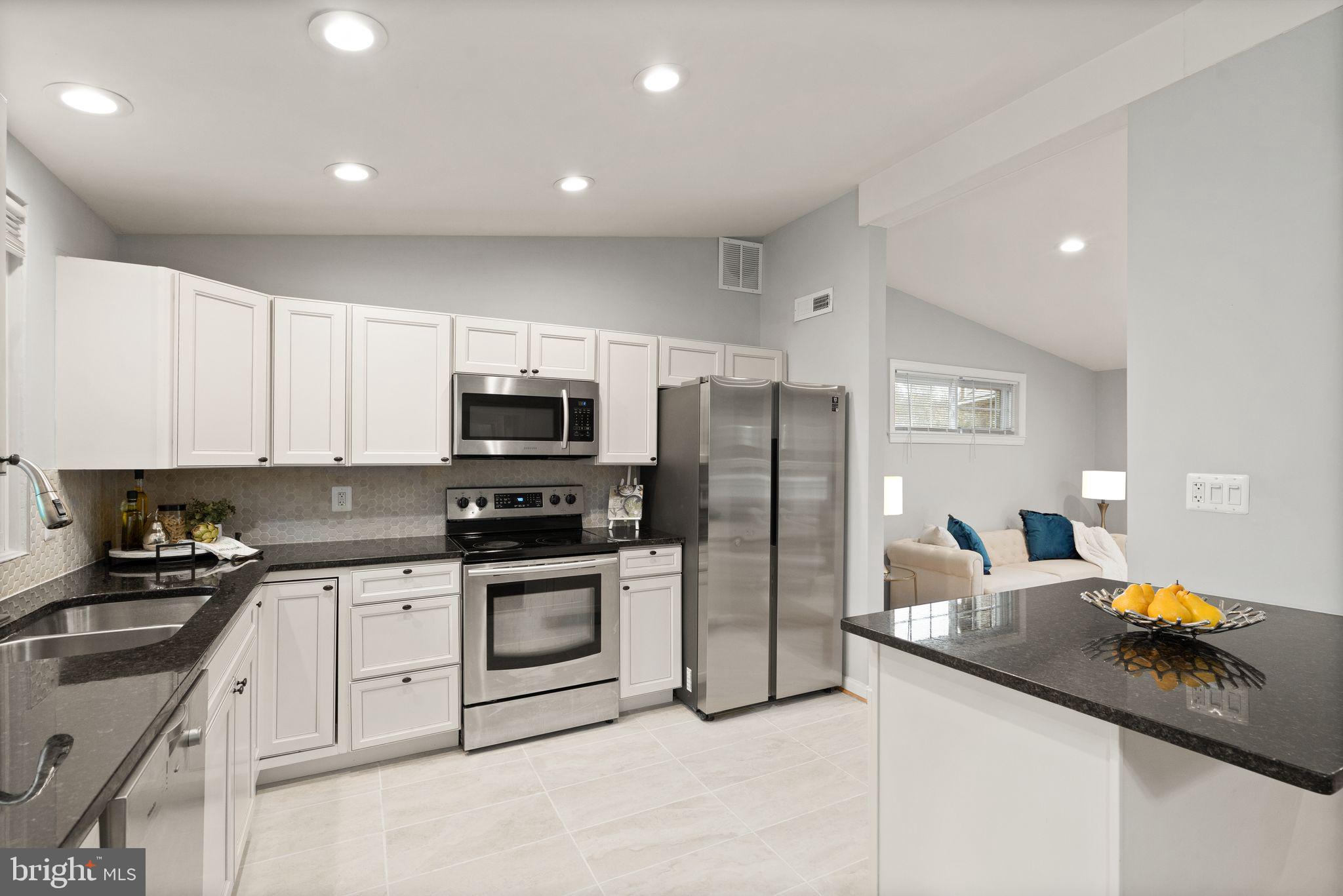 GRASS RIDGE - Residential