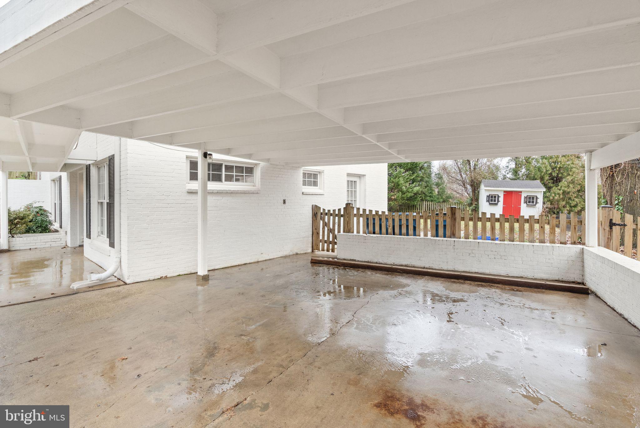 GRASS RIDGE - Residential