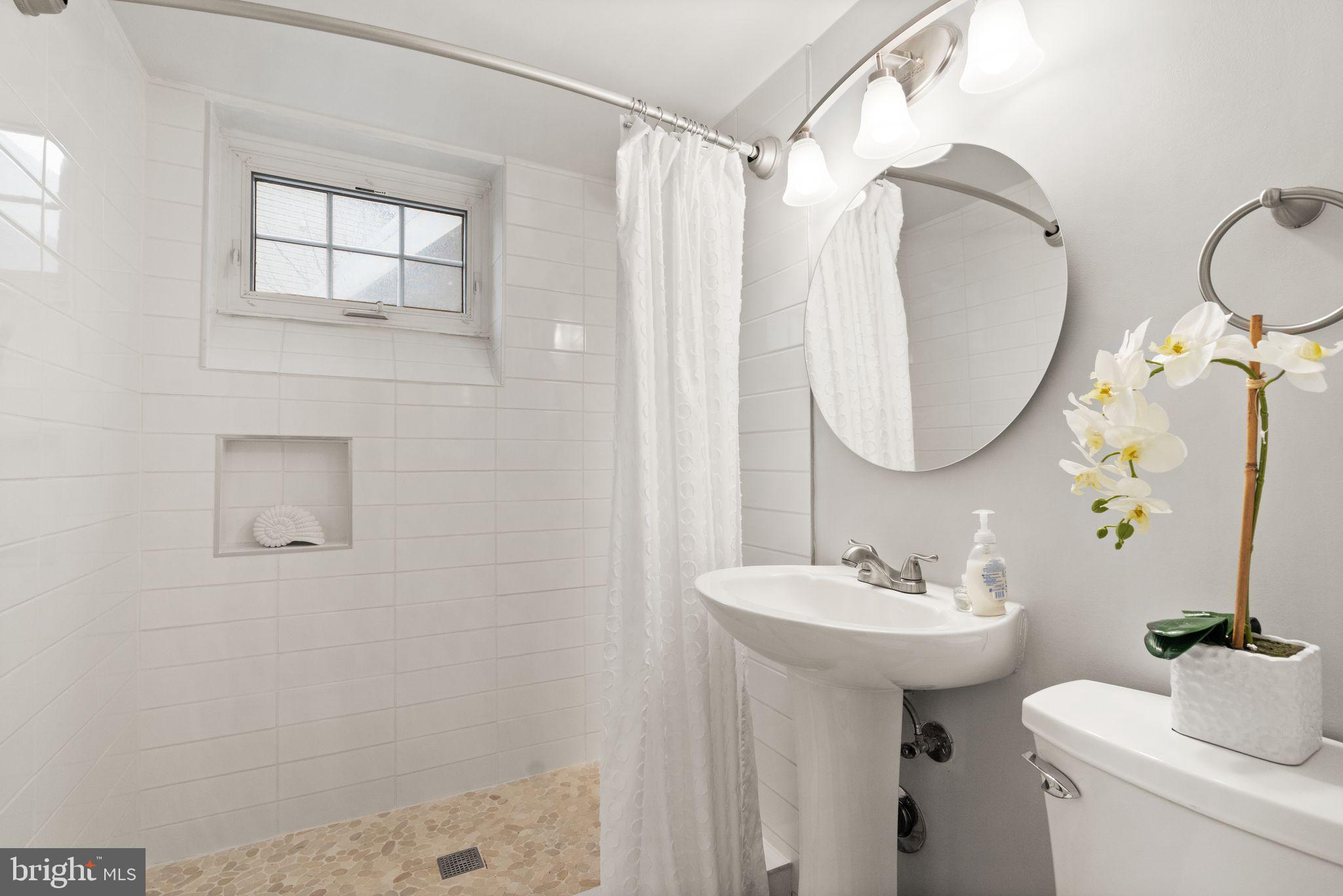 GRASS RIDGE - Residential