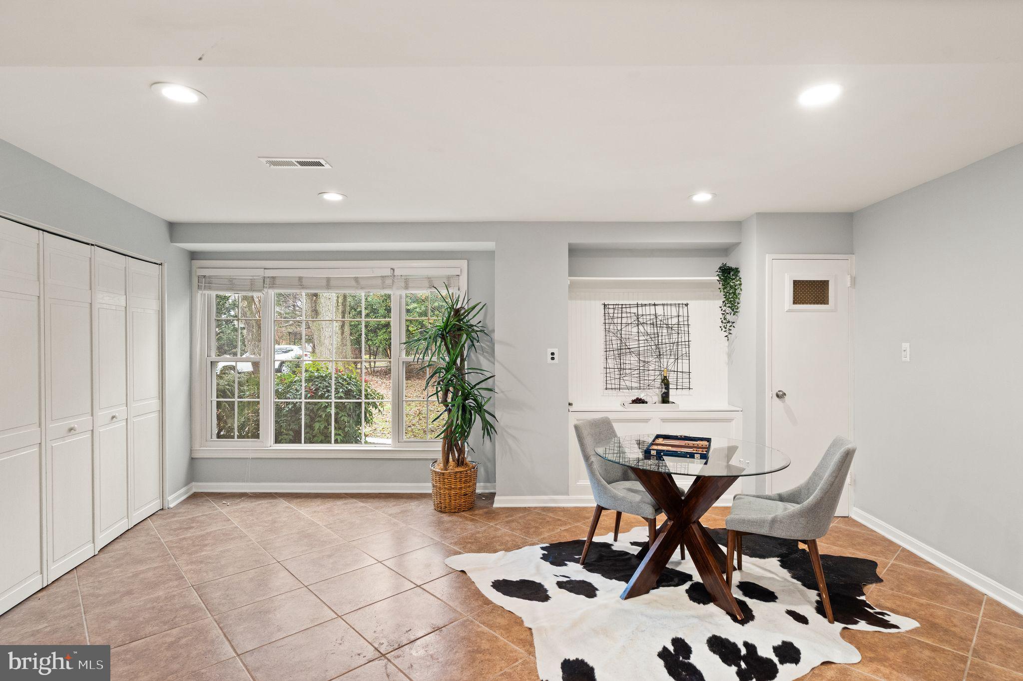 GRASS RIDGE - Residential