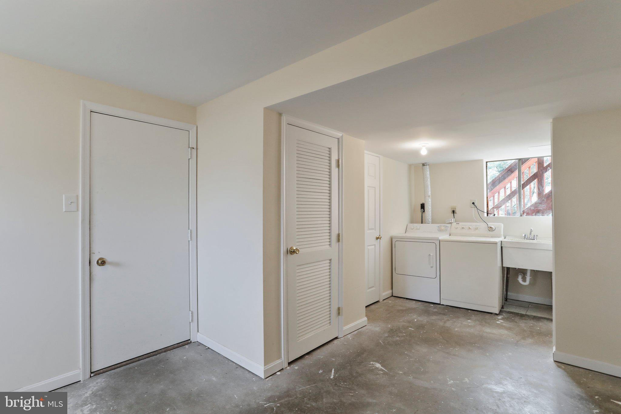 MOLESWORTH HILLS - Residential