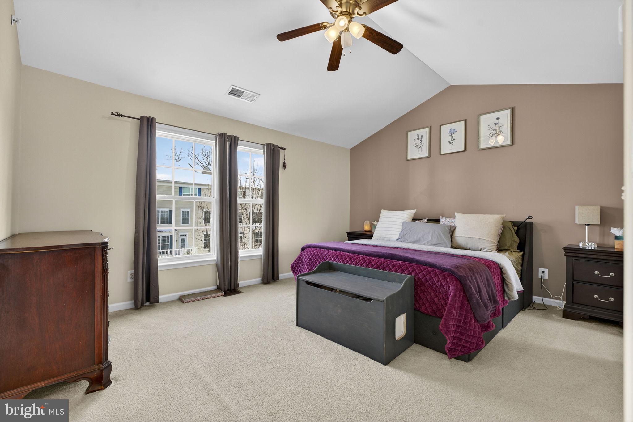 CASCADES PLACE CONDOMINIUM - Residential