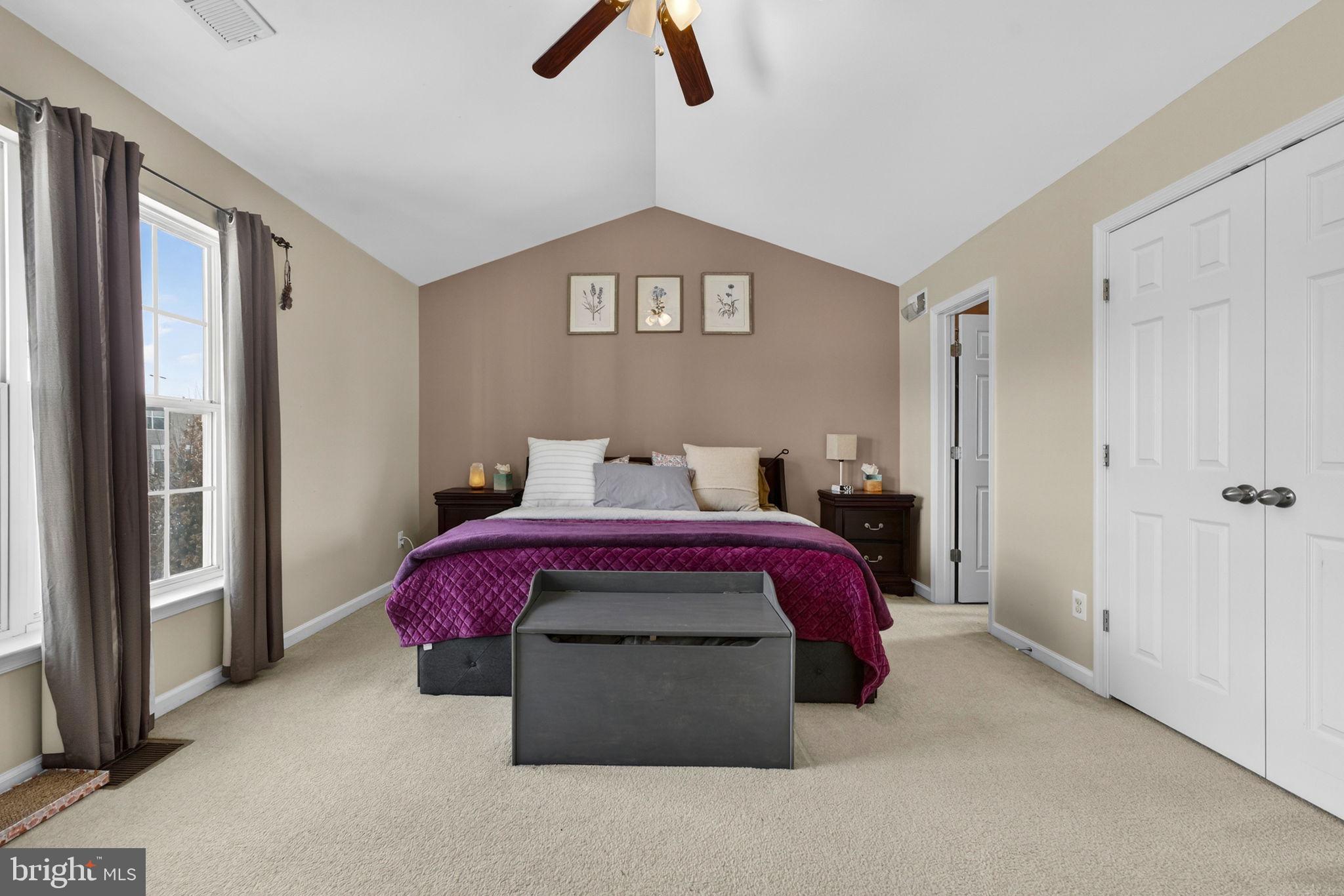 CASCADES PLACE CONDOMINIUM - Residential