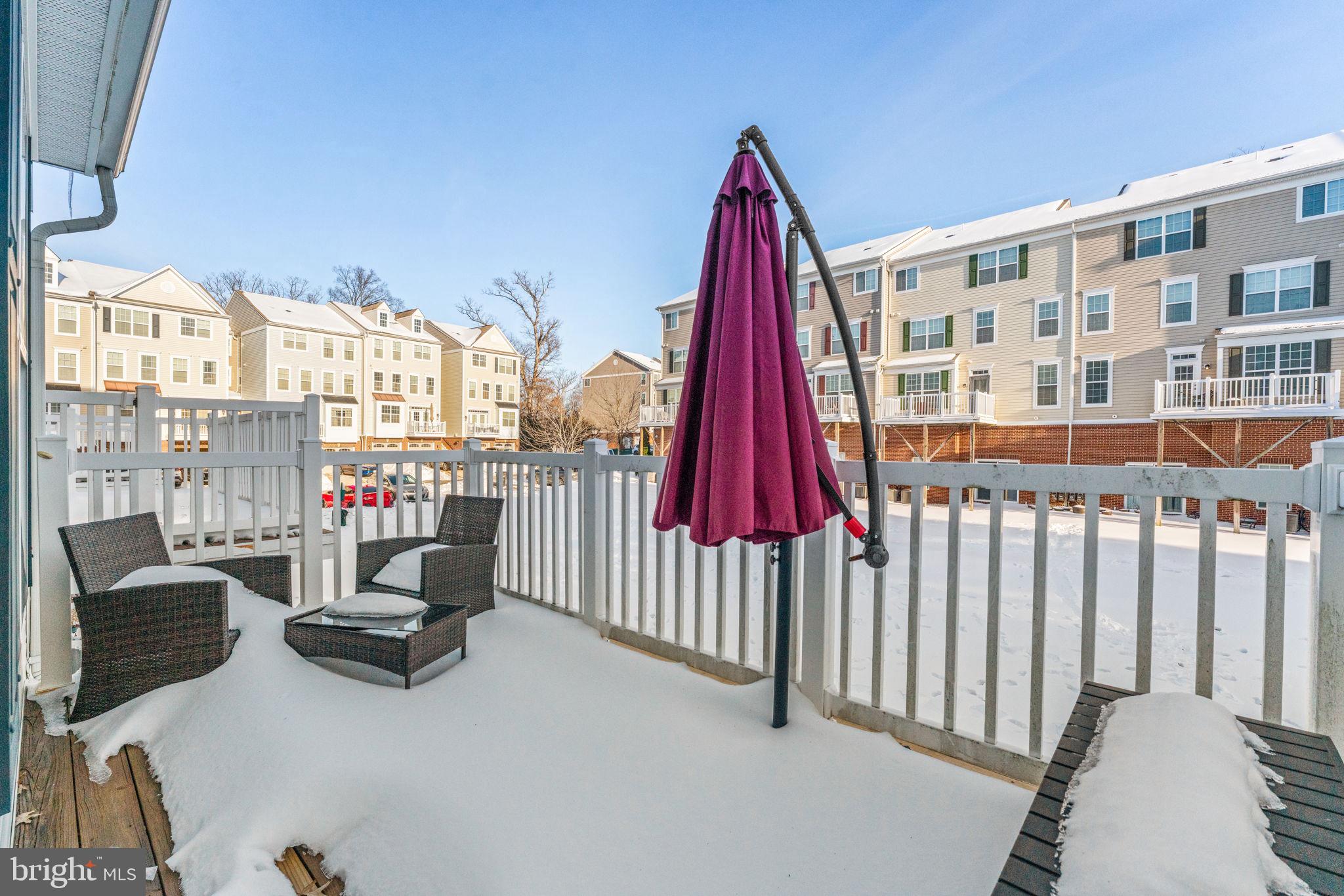 CASCADES PLACE CONDOMINIUM - Residential