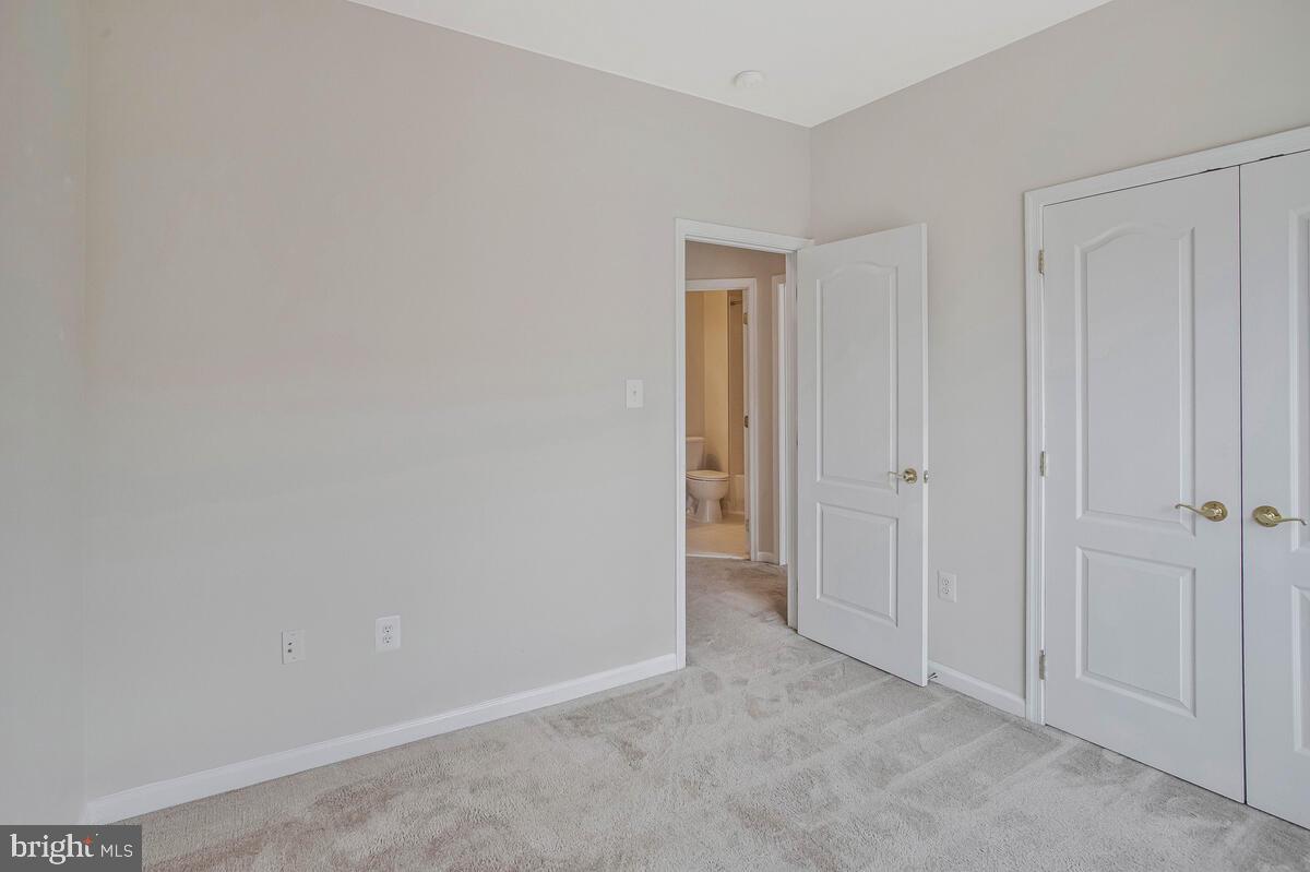 MANASSAS PARK STATION - Residential