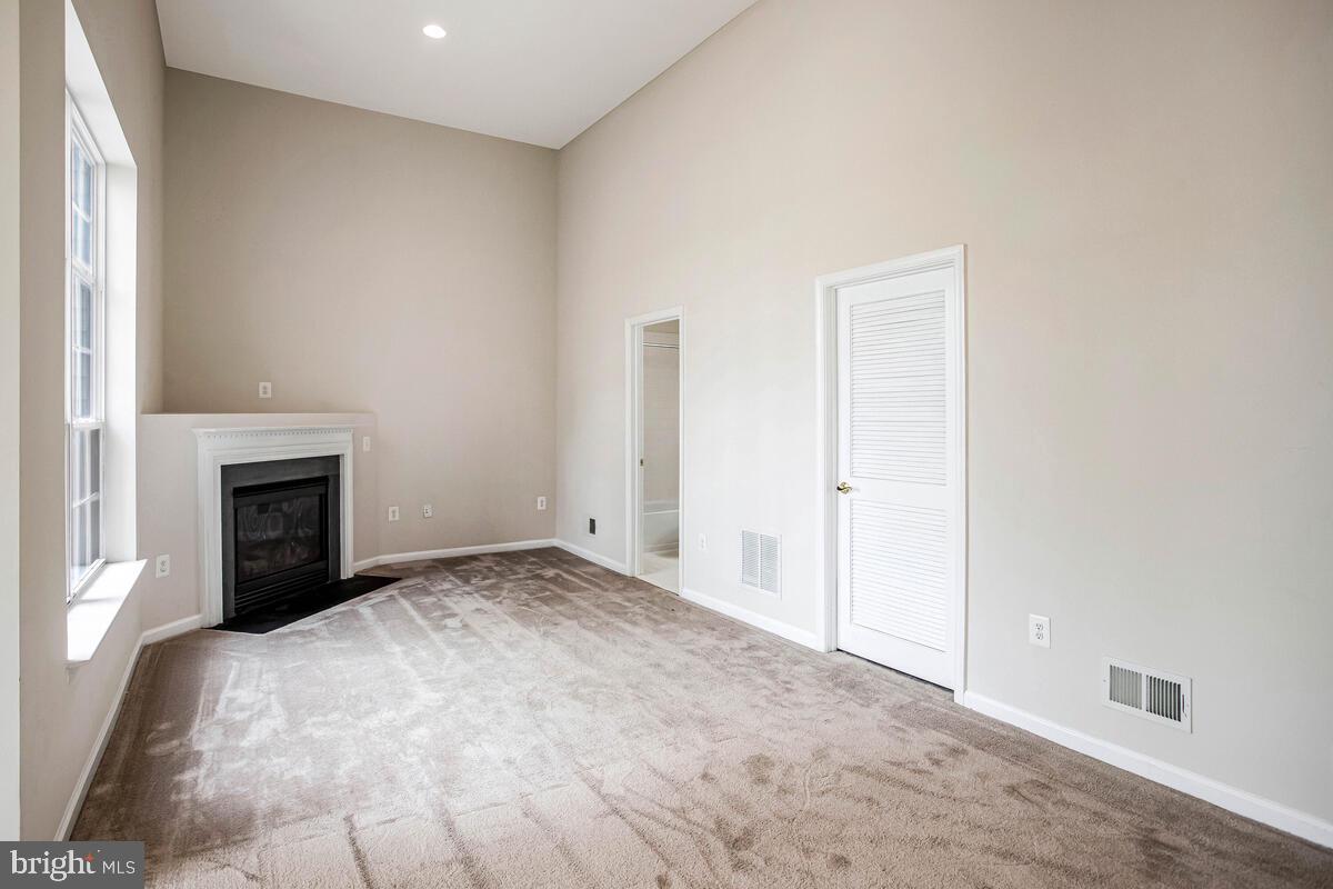 MANASSAS PARK STATION - Residential