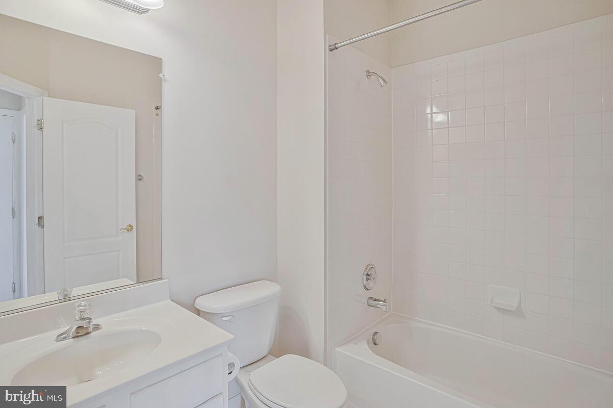 MANASSAS PARK STATION - Residential