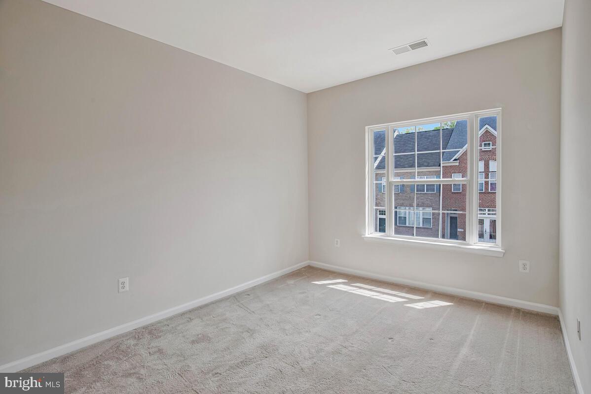 MANASSAS PARK STATION - Residential