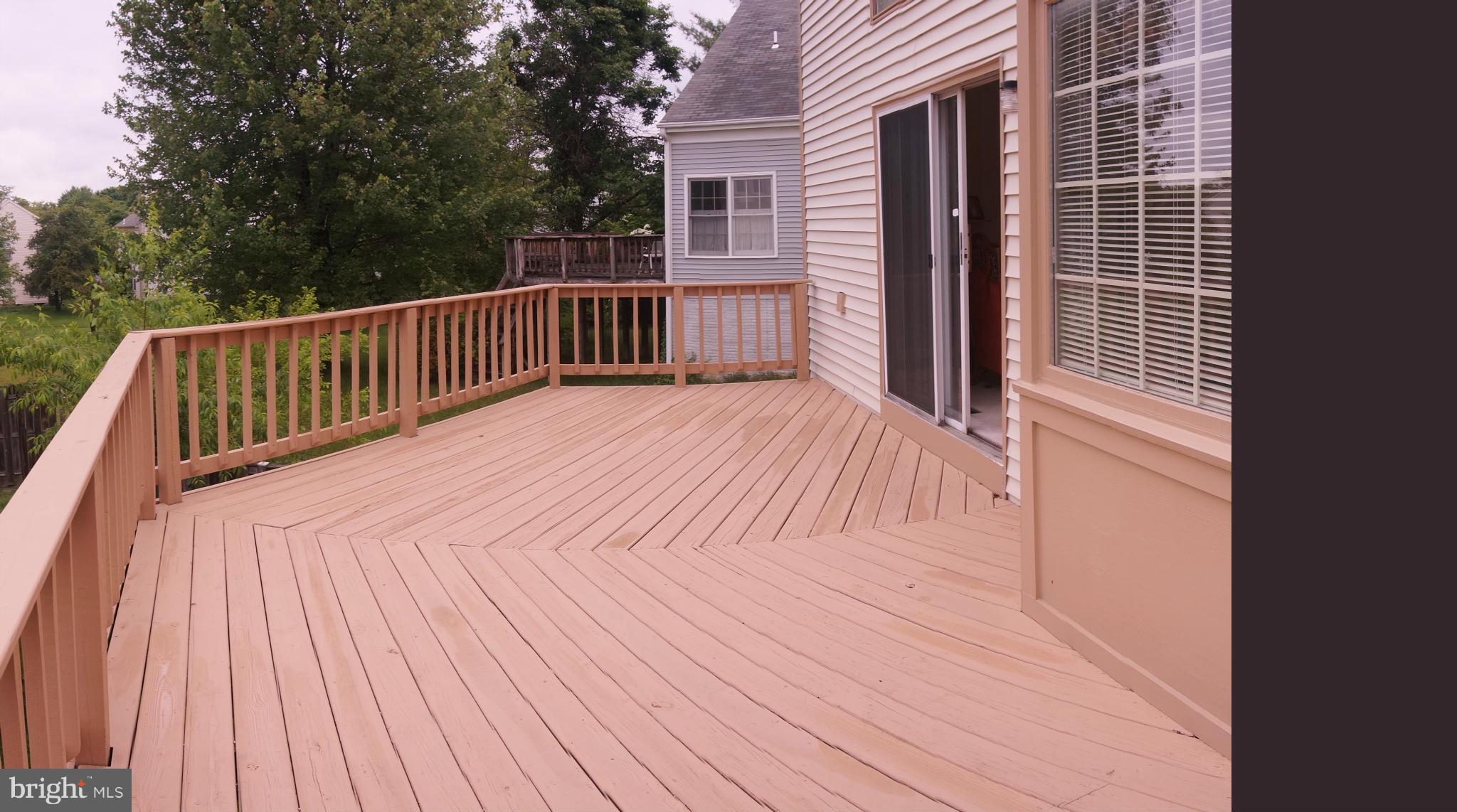 LONGMEAD - Residential