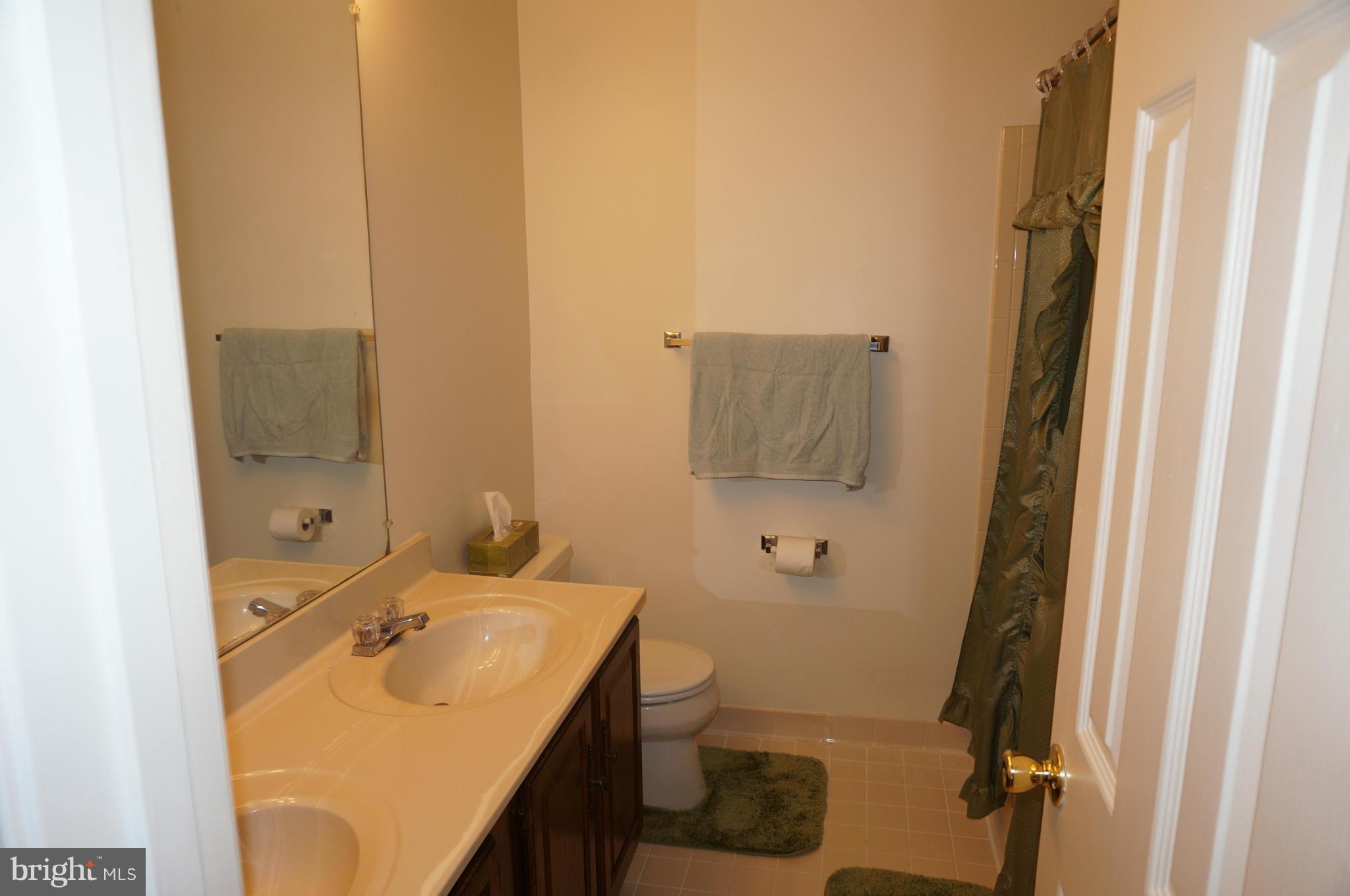 LONGMEAD - Residential