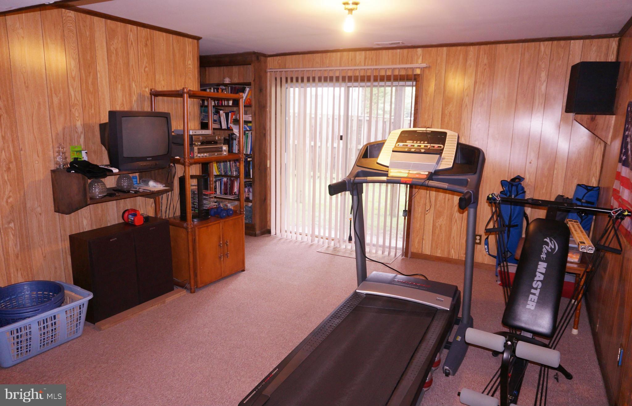 LONGMEAD - Residential