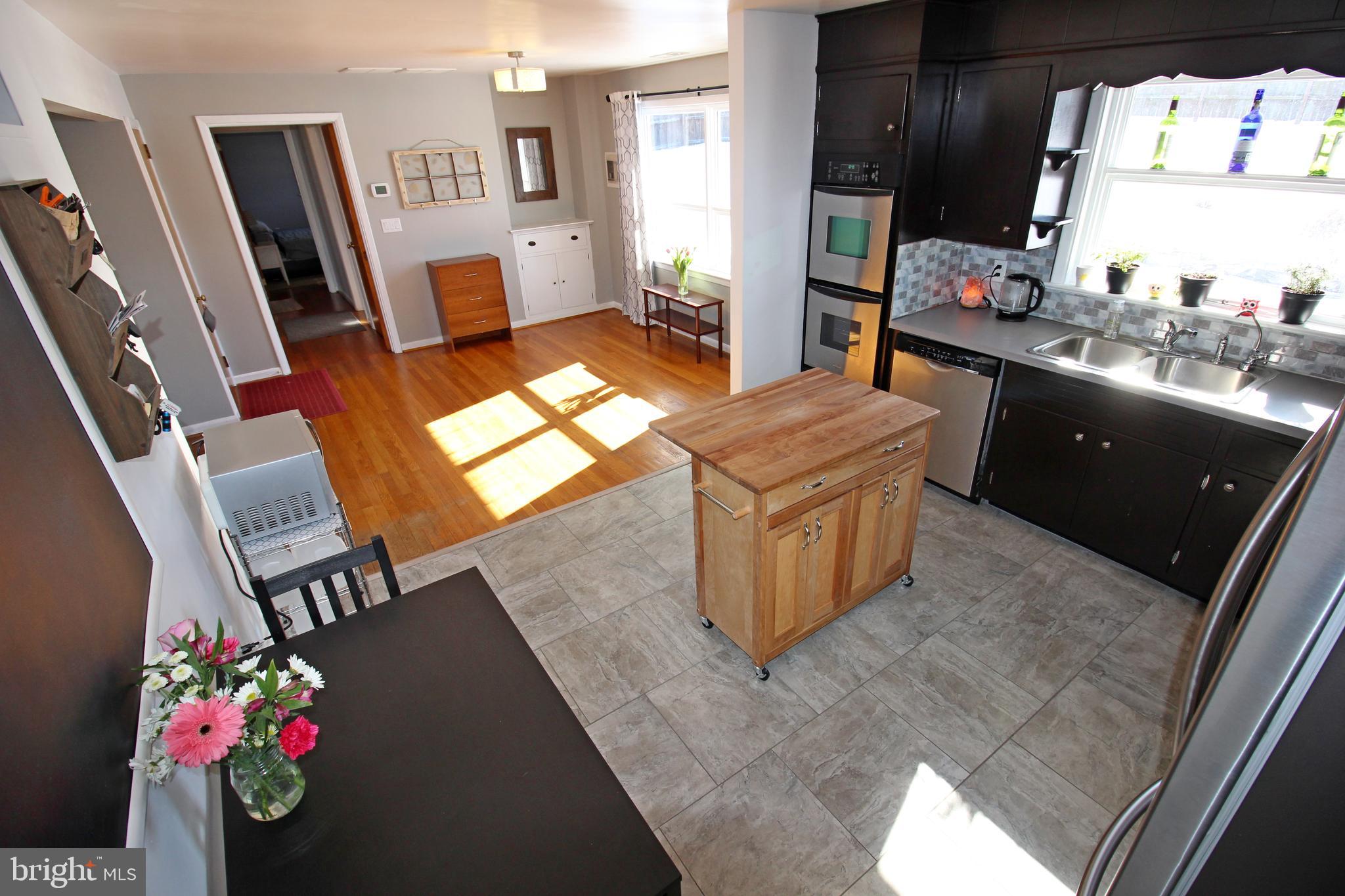 FOREST HILLS - Residential