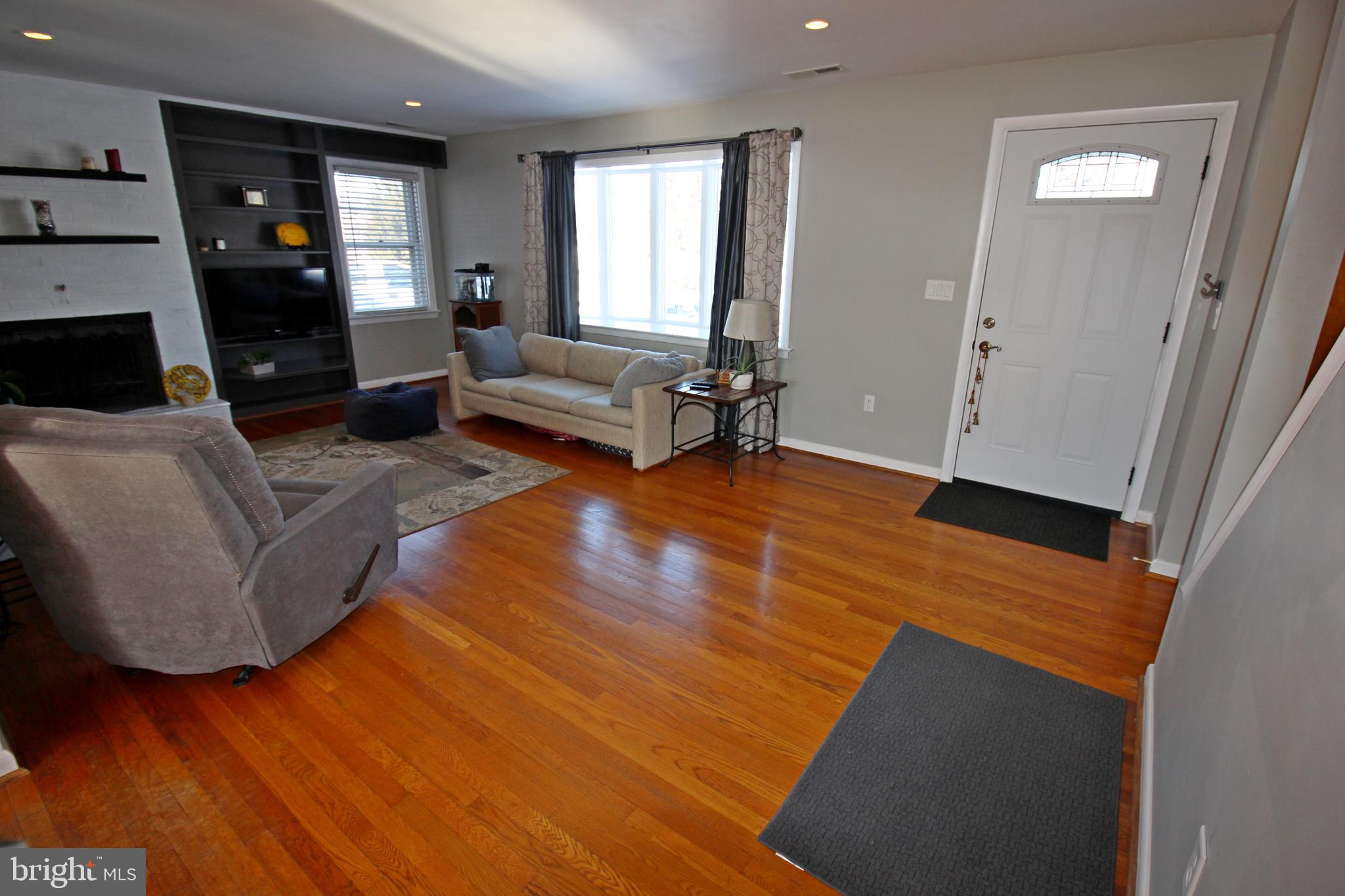 FOREST HILLS - Residential