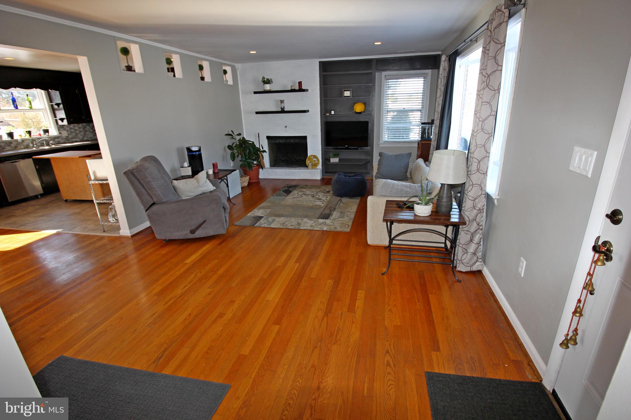 FOREST HILLS - Residential