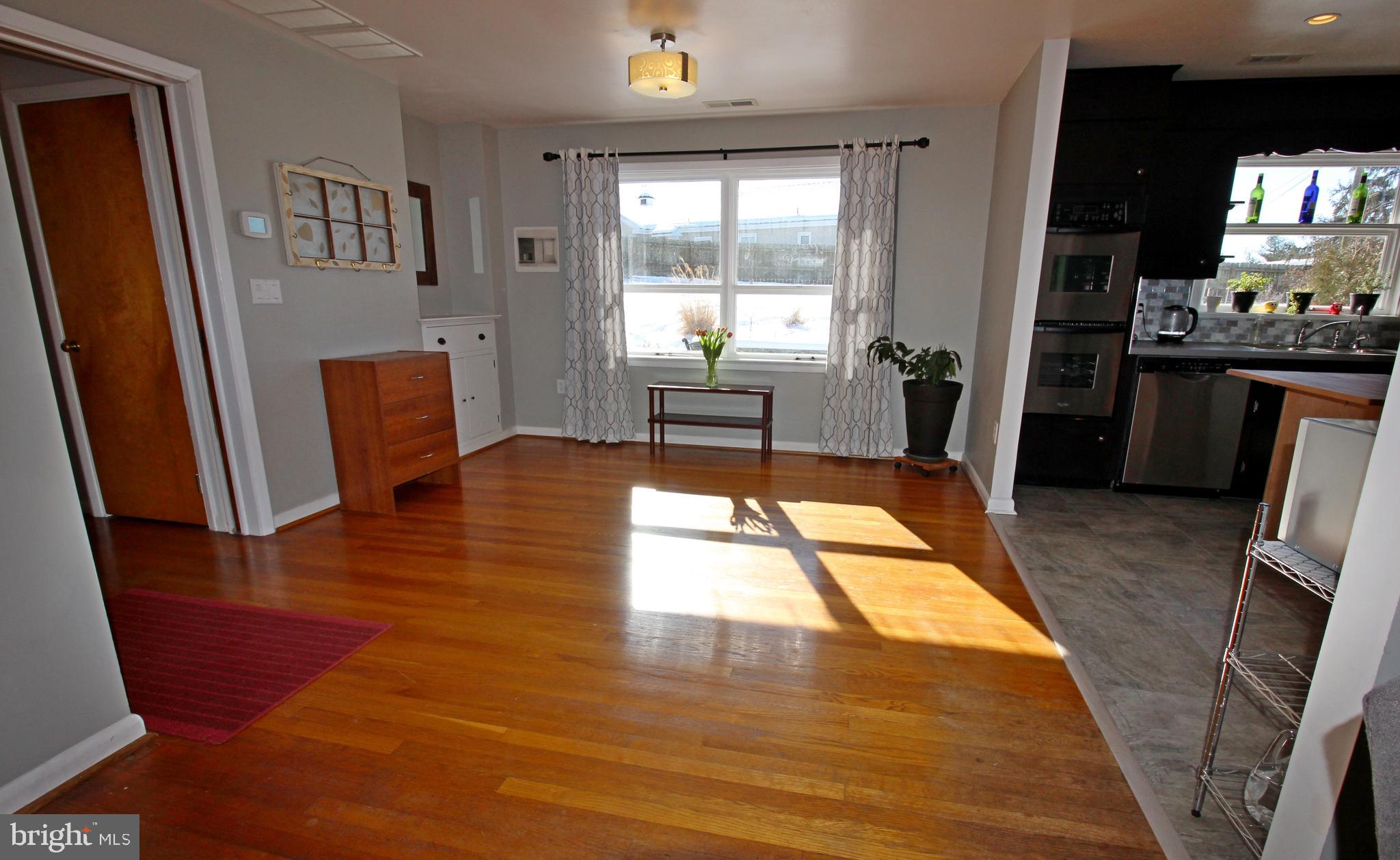 FOREST HILLS - Residential